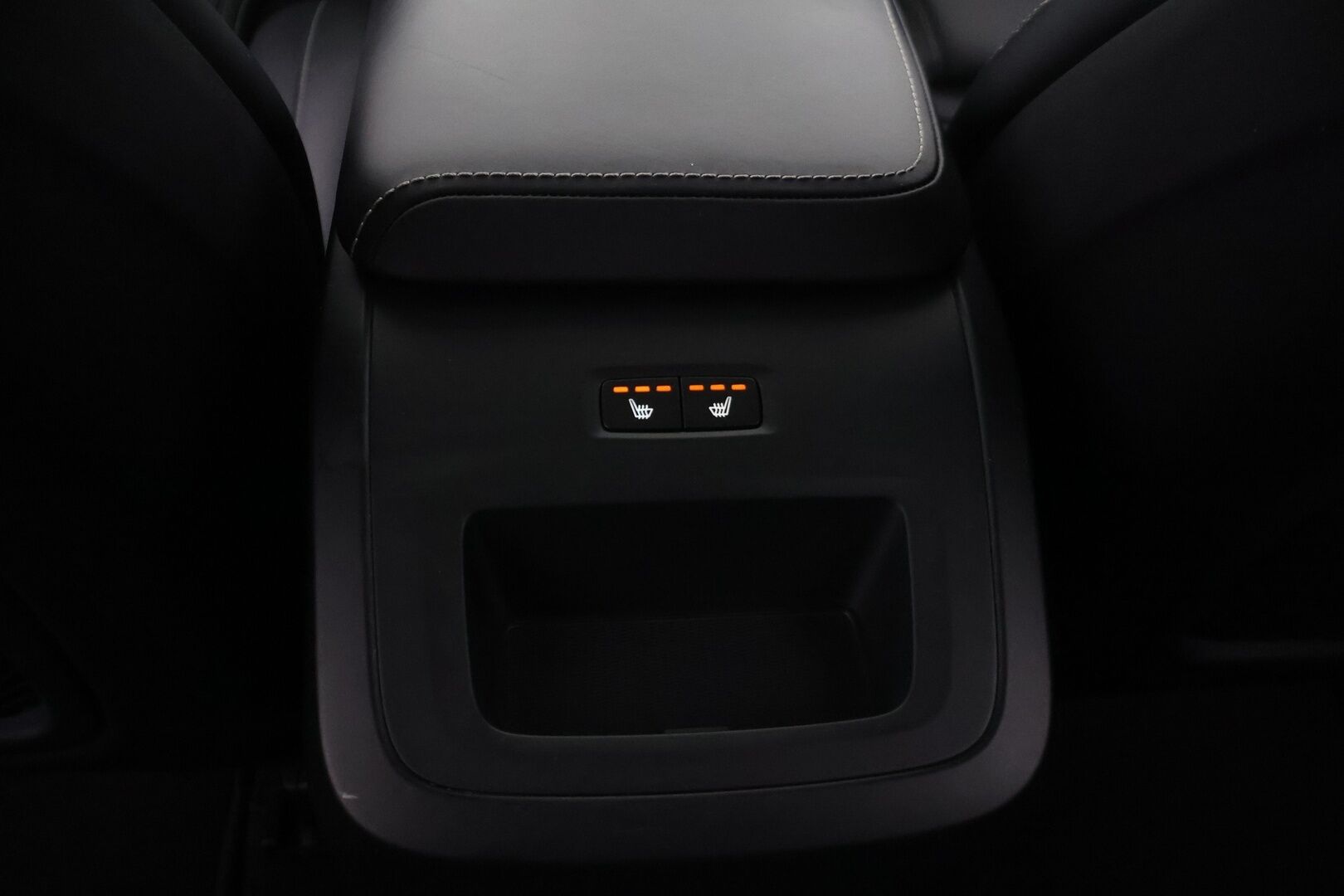 Volvo XC60 2020 T8 TwE AWD Inscription aut - Suomi-auto | Merkkihuollettu | Bowers&Wilkins | Hierovat ja ilmastoidut muistipenkit | Pilot assist | Webasto | Vetokoukku | 360 kamera