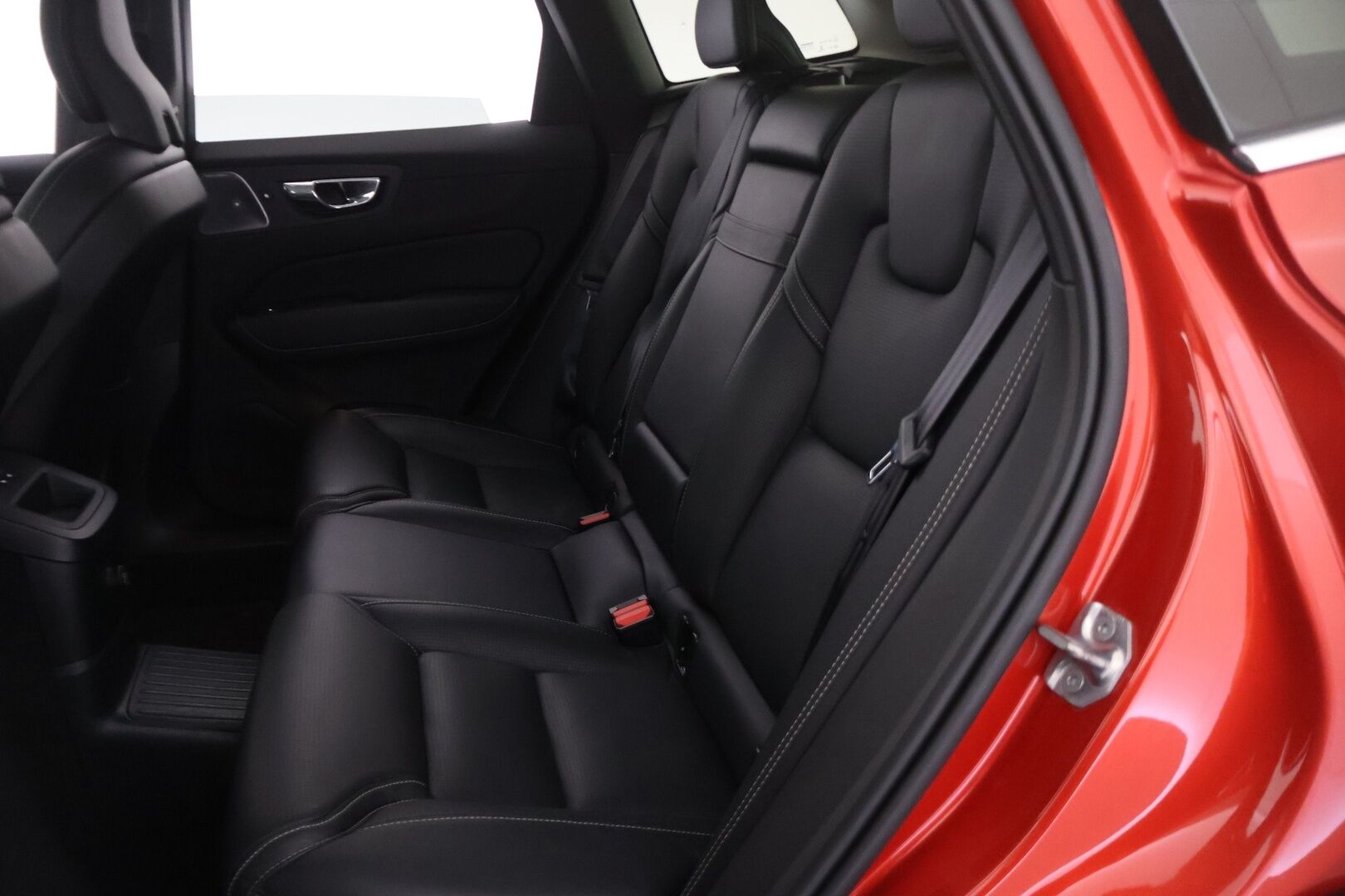 Volvo XC60 2020 T8 TwE AWD Inscription aut - Suomi-auto | Merkkihuollettu | Bowers&Wilkins | Hierovat ja ilmastoidut muistipenkit | Pilot assist | Webasto | Vetokoukku | 360 kamera
