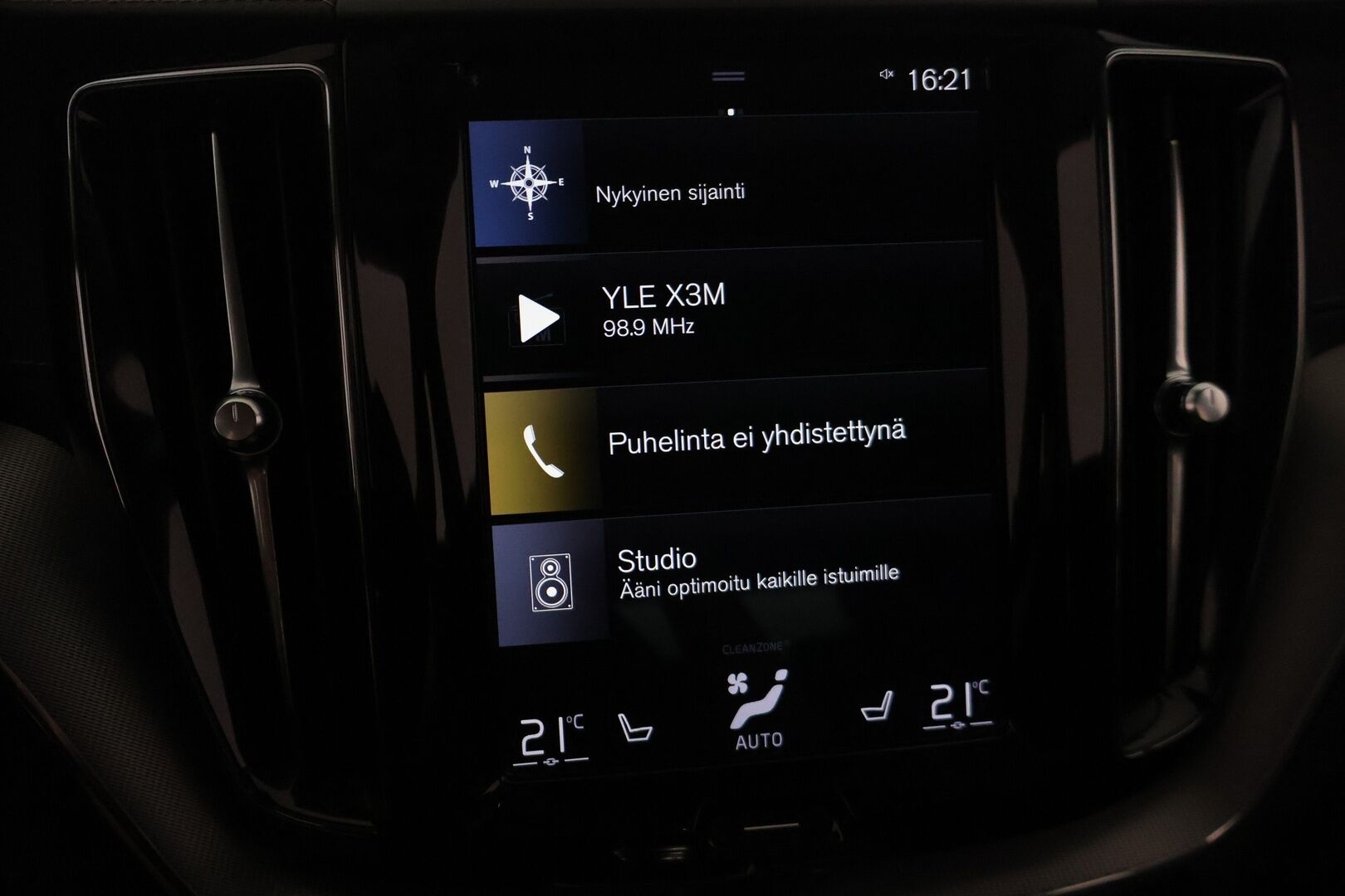Volvo XC60 2020 T8 TwE AWD Inscription aut - Suomi-auto | Merkkihuollettu | Bowers&Wilkins | Hierovat ja ilmastoidut muistipenkit | Pilot assist | Webasto | Vetokoukku | 360 kamera