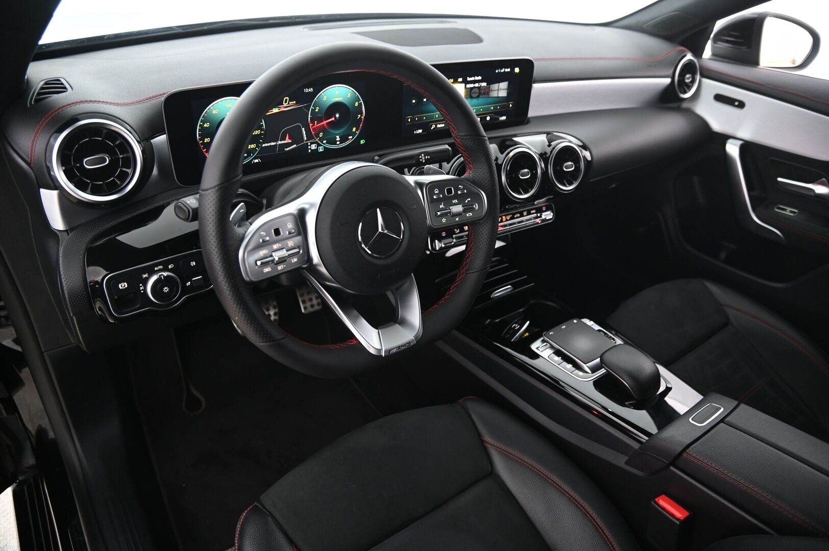Mercedes-Benz CLA 2020 180 A Business AMG - *Widescreen / Navi / Suomi-Auto / Siisti*