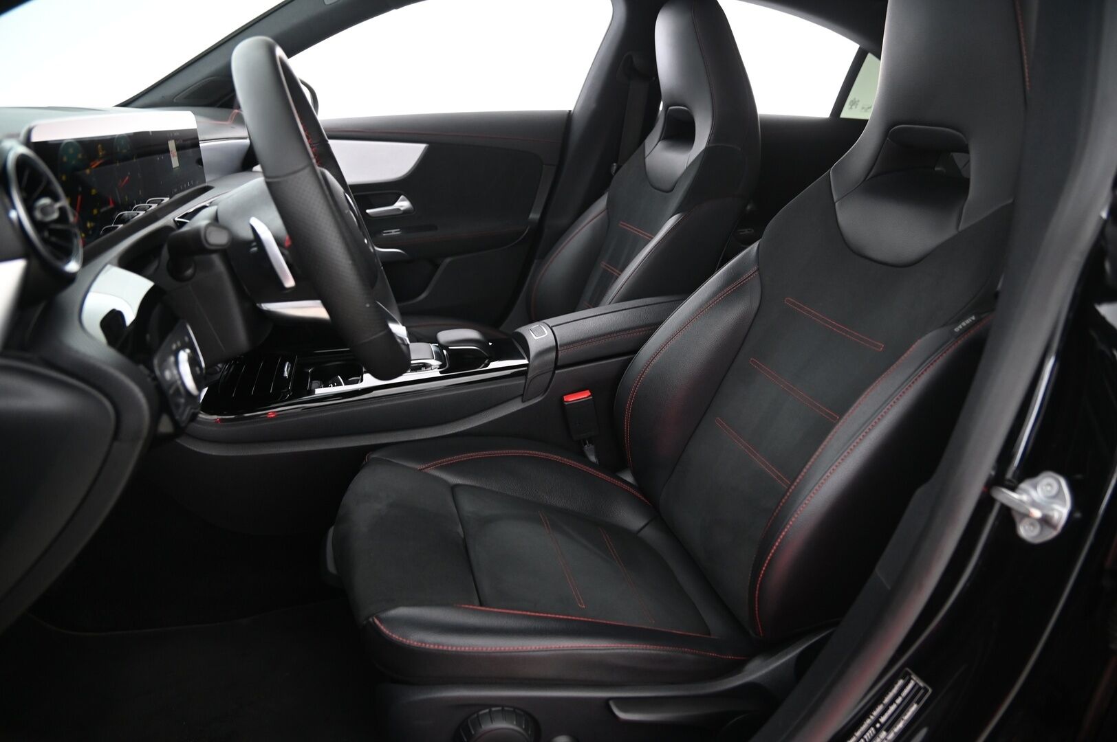 Mercedes-Benz CLA 2020 180 A Business AMG - *Widescreen / Navi / Suomi-Auto / Siisti*