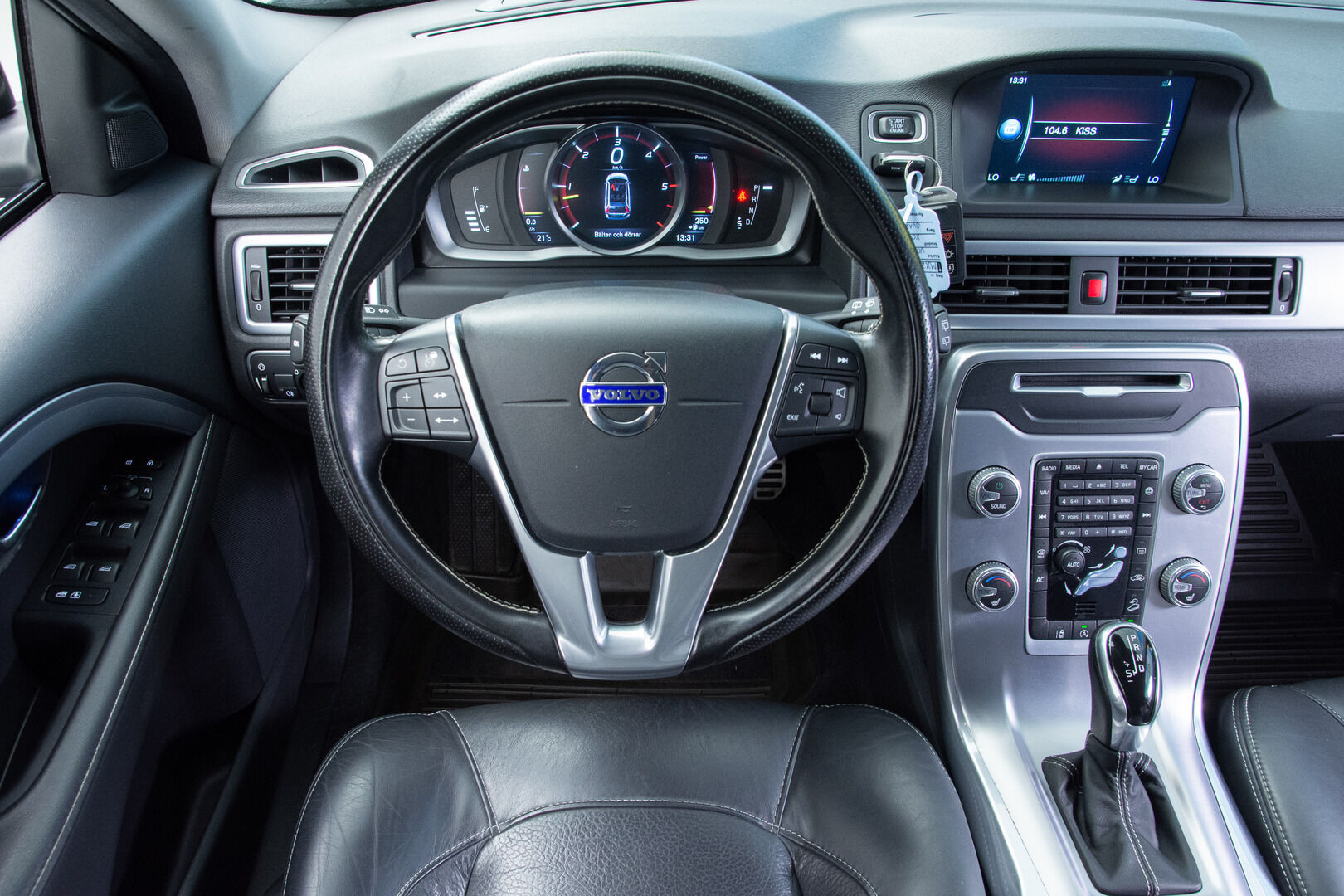 Volvo XC70 2016 D4 AWD Classic Sport - | Adapt.vakkari | Muistinahat | Vetokoukku | KeyLessGo | - KORKO VAIN 3,99 %