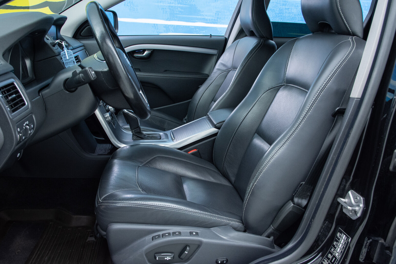 Volvo XC70 2016 D4 AWD Classic Sport - | Adapt.vakkari | Muistinahat | Vetokoukku | KeyLessGo | - KORKO VAIN 3,99 %