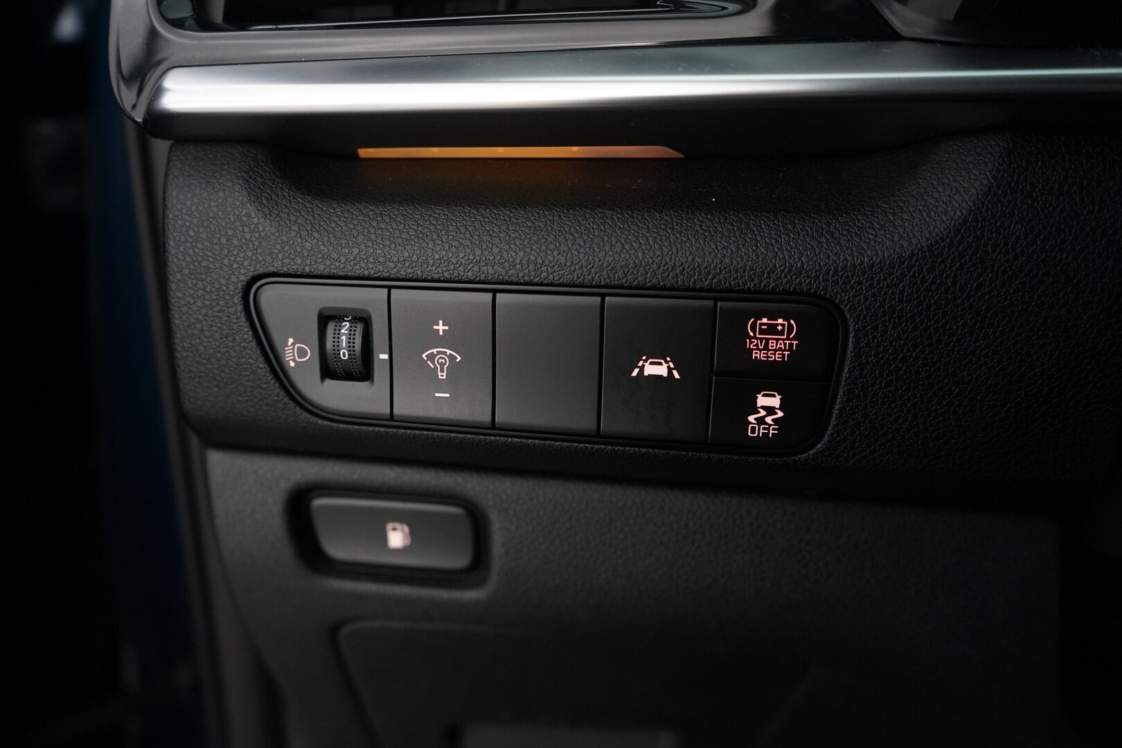 Kia Niro 2020 1,6 GDI Hybrid EX DCT *ACC / Kamera / Ratinlämmitin / Kaistavahti* - Juuri katsastettu / Juuri Huollettu / Kahdet renkaat alumiinivantein / Suomi-auto