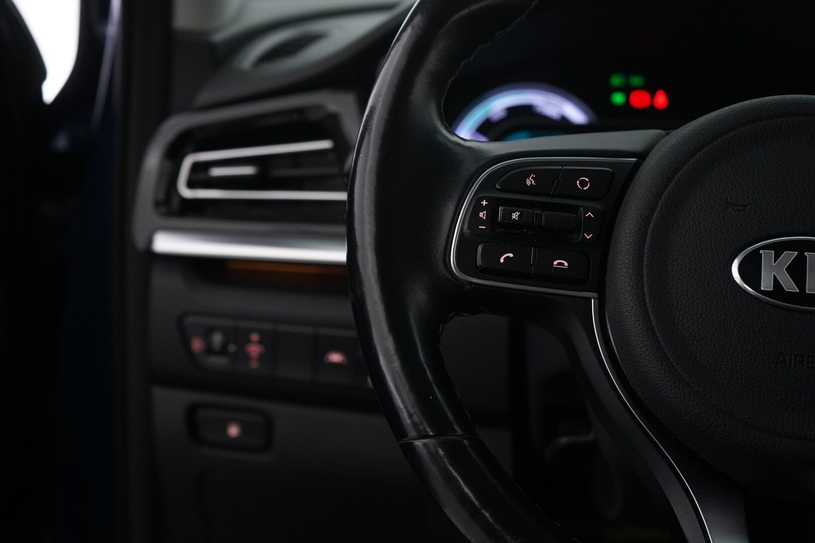 Kia Niro 2020 1,6 GDI Hybrid EX DCT *ACC / Kamera / Ratinlämmitin / Kaistavahti* - Juuri katsastettu / Juuri Huollettu / Kahdet renkaat alumiinivantein / Suomi-auto