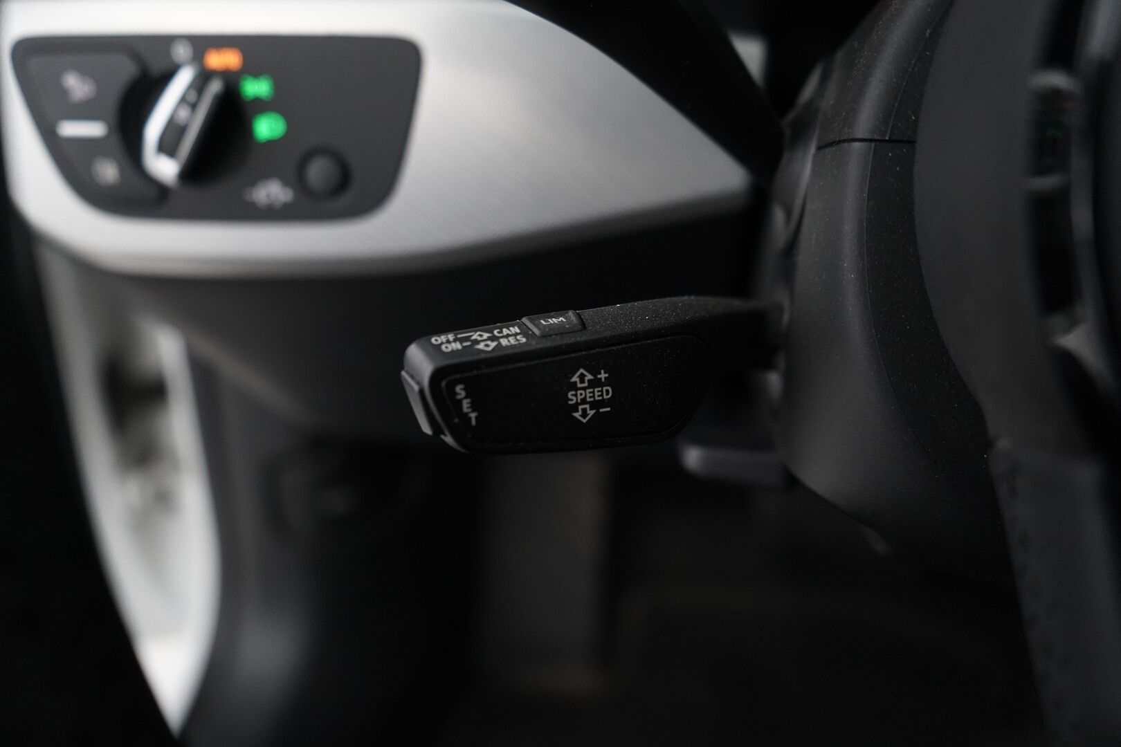 Audi A5 2019 Sportback Business Sport Edition 45TFSI 180kW MHEV Quattro S Tronic *Webasto / Nahat / Vetokoukku / Tutkat* - KATSO KAMPANJAHINTA!/ Suomi-Auto / Kahdet renkaat alumiinivanteilla / Hyvä huoltohistoria / Viimeisin huolto 172tkm - HULLU BLACKWEEK KORKOTARJOUS 2,49%