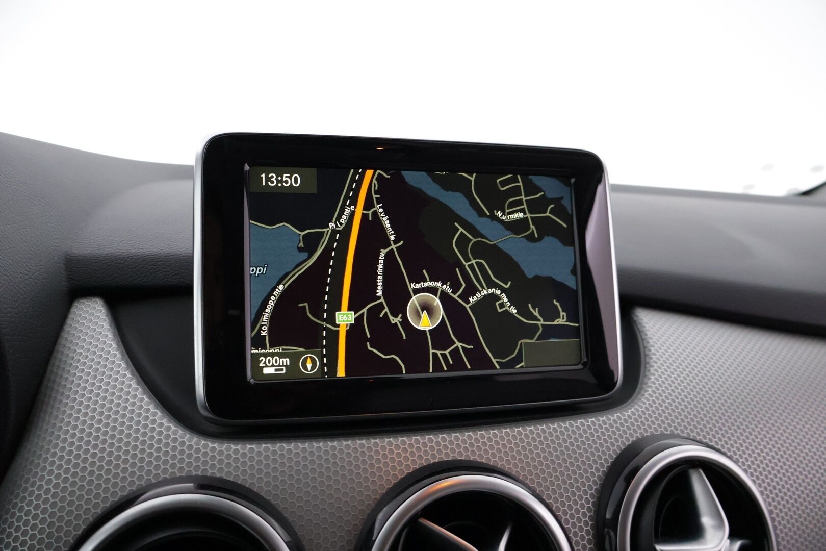 Mercedes-Benz B 2012 180 BE A Premium Business *Muistipenkki / BLIS / Comand / ILS / Lohkolämmitin / Koukku / Vakkari / 2x Renkaat* - Tilava Mercedes huippuvarustein! / Juuri katsastettu. 