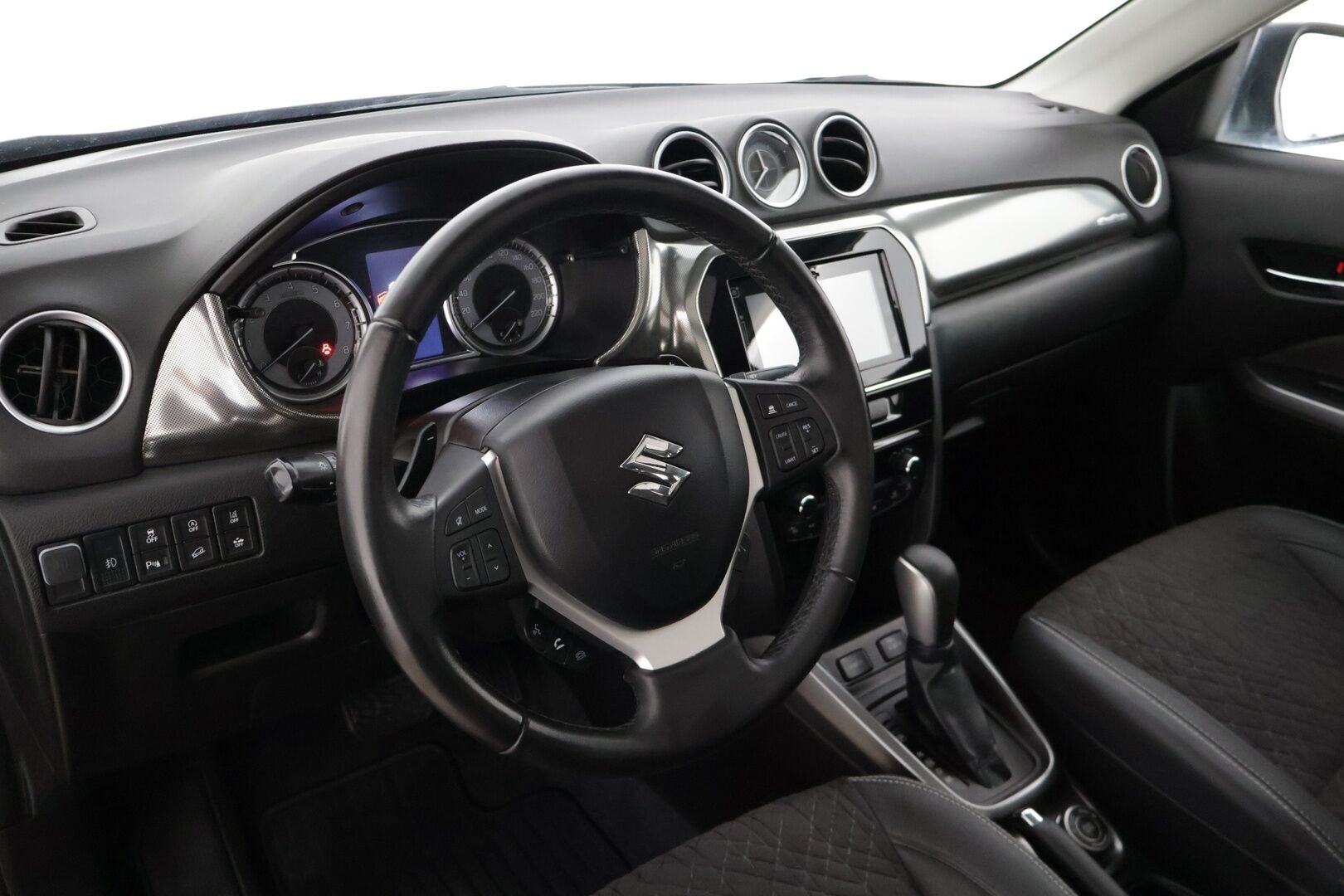 Suzuki Vitara 2021 1,4 BOOSTERJET 4WD GL+ 6AT HYBRID * Webasto / KeylessGo / Peruutuskamera / Adapti. Cruise * - * 1-.om Suomi-Auto / Hyvät varusteet / Särmät huollot / 2x hyvät renkaat aluvanteilla *