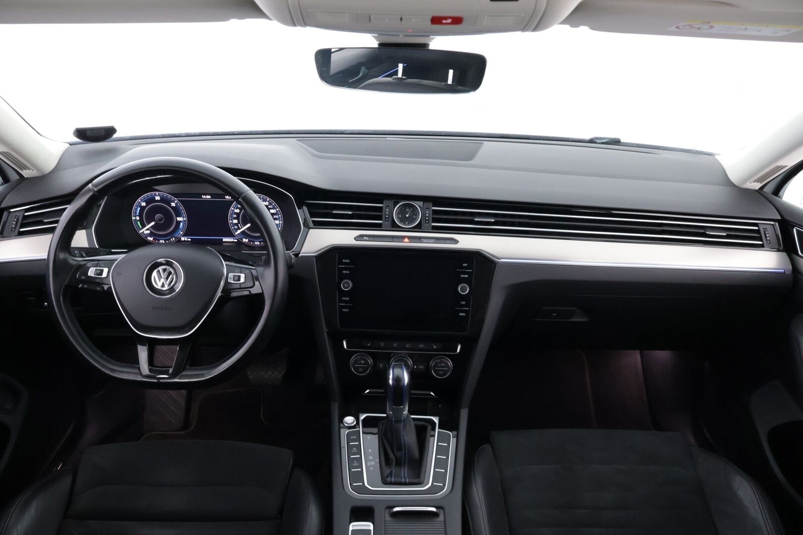 Volkswagen Passat 2018 Variant GTE Plug-In Hybrid 160 kW (218 hv) DSG-automaatti- MYYDÄÄN HUUTOKAUPAT.COM! - MYYDÄÄN HUUTOKAUPAT.COM!