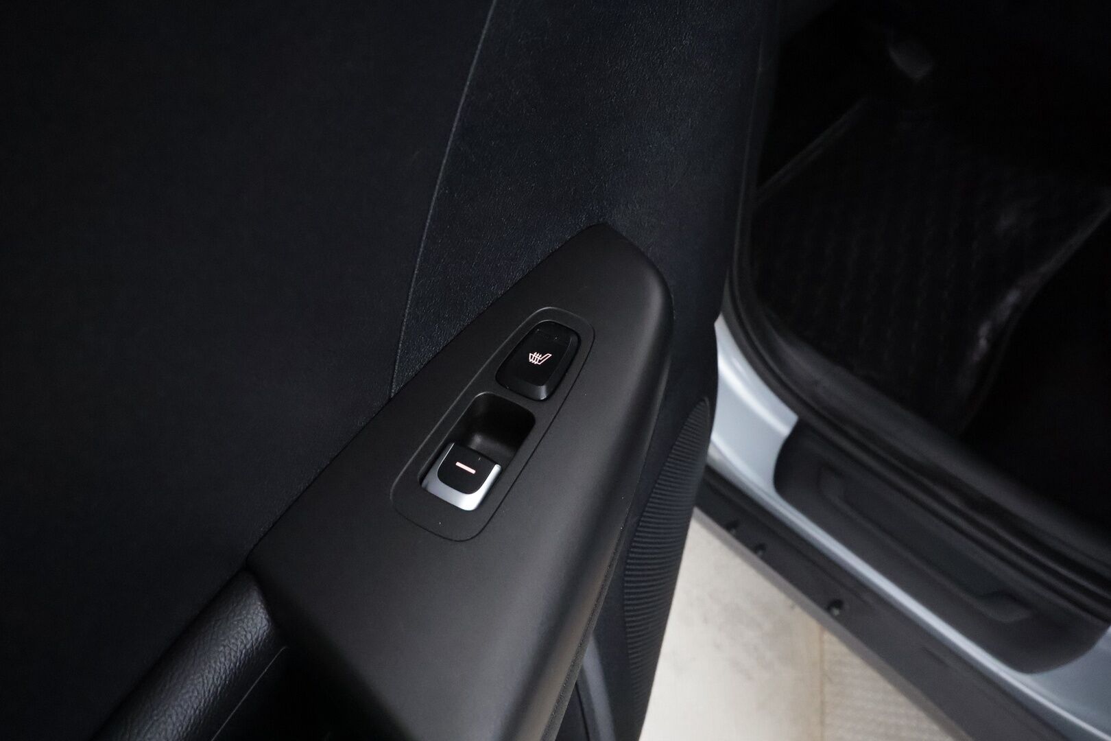 Kia Sportage 2020 1,6 T-GDI ISG Urban EX DCT A/T EcoDynamics * Suomi-auto / Vakkari / LED / Navi / P.kamera / Ratinlämmitin * - Kahdet renkaat aluvanteilla - Osta nyt, maksa vasta ensi vuonna