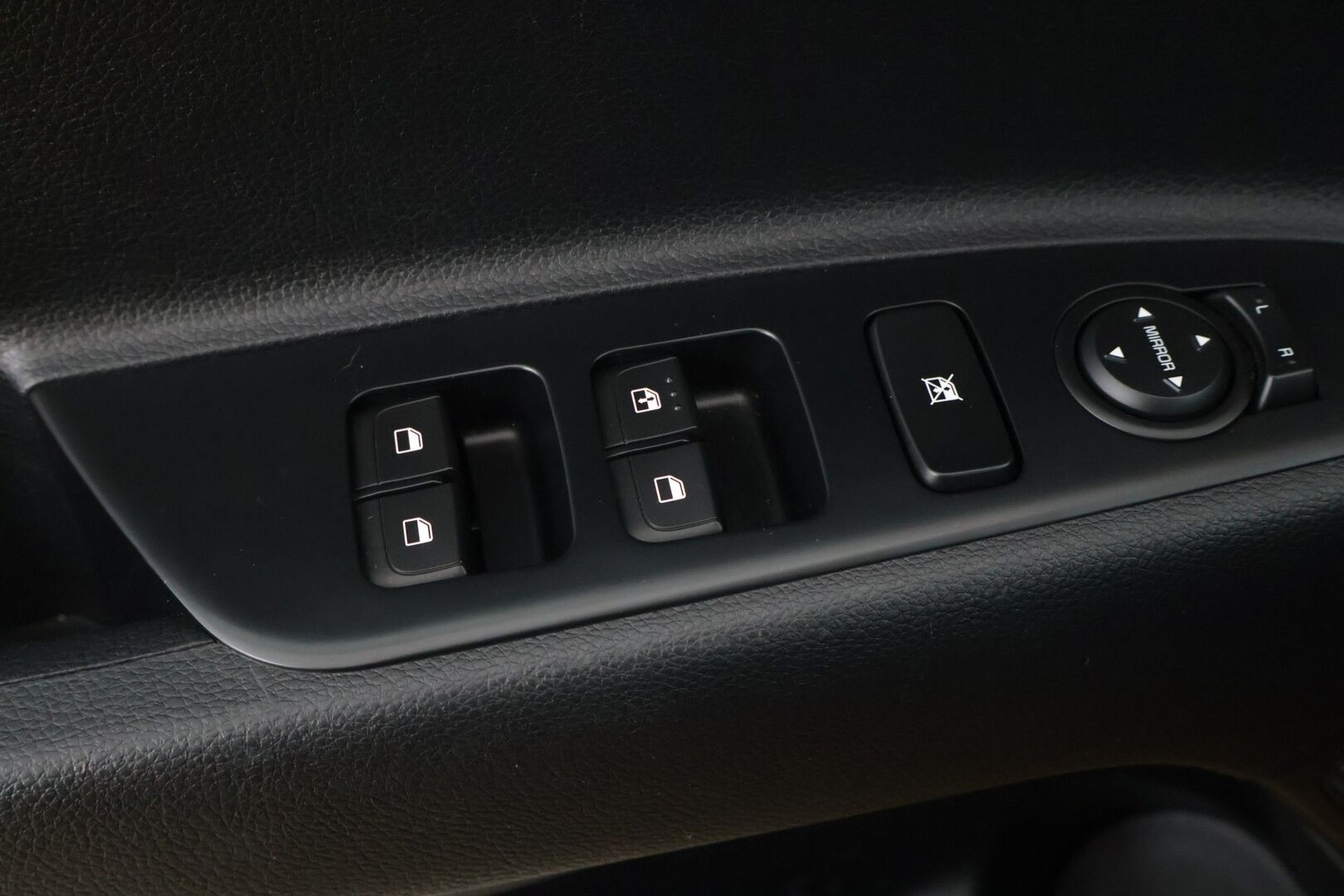 Kia Stonic 2020 1,0 T-GDI ISG 120hv EX DCT EcoDynamics - *Suomi-auto / Lohkolämmitin / Peruutuskamera / Tutkat takana / Ratinlämmitin / 2x renkaat alumiinivantein*