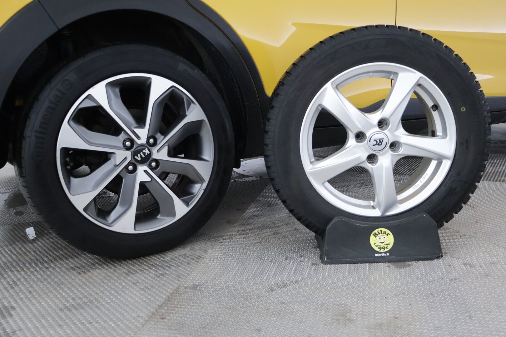 Kia Stonic 2020 1,0 T-GDI ISG 120hv EX DCT EcoDynamics - *Suomi-auto / Lohkolämmitin / Peruutuskamera / Tutkat takana / Ratinlämmitin / 2x renkaat alumiinivantein*