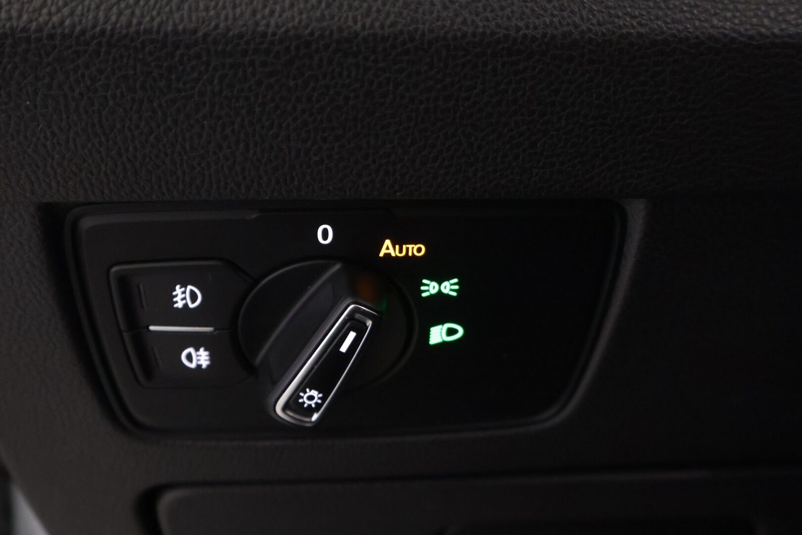 Volkswagen Passat 2020 Variant R-Line 1,5 TSI EVO 110 kW DSG-automaatti - P.Kamera| Webasto|LED|Koukku