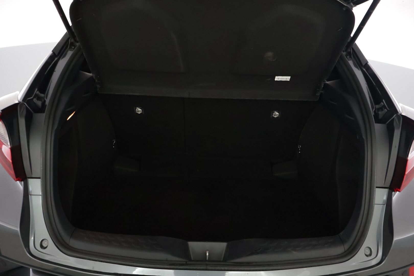 TOYOTA C-HR 2020 1,8 Hybrid Intense * Adapt. vakkari / Kaistavahti / LED / Keyless / P.kamera / Miracast *
