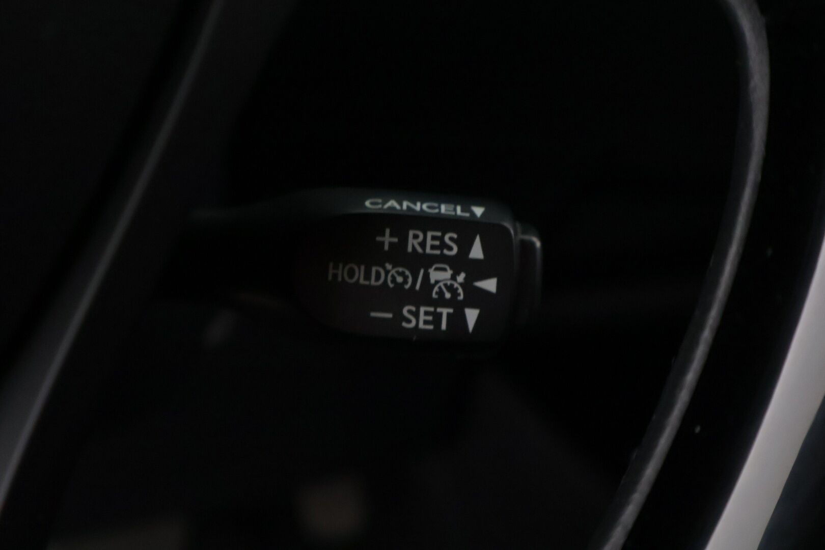 TOYOTA C-HR 2020 1,8 Hybrid Intense * Adapt. vakkari / Kaistavahti / LED / Keyless / P.kamera / Miracast *