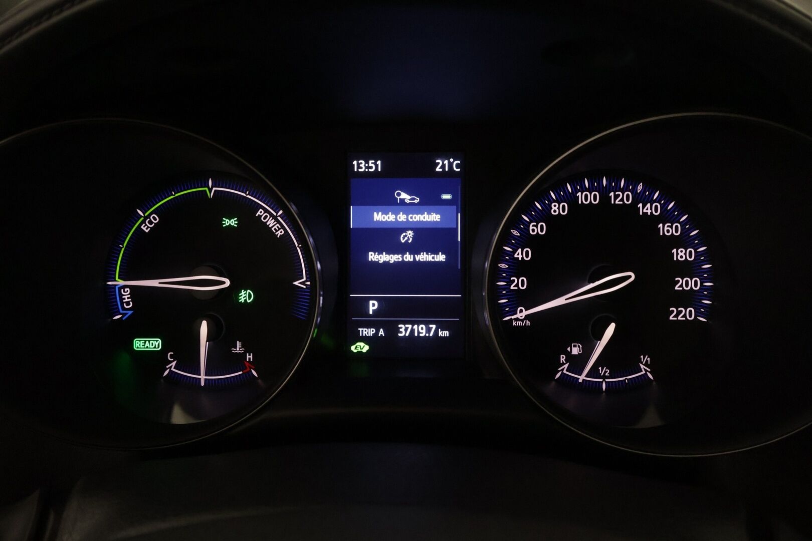 TOYOTA C-HR 2020 1,8 Hybrid Intense * Adapt. vakkari / Kaistavahti / LED / Keyless / P.kamera / Miracast *