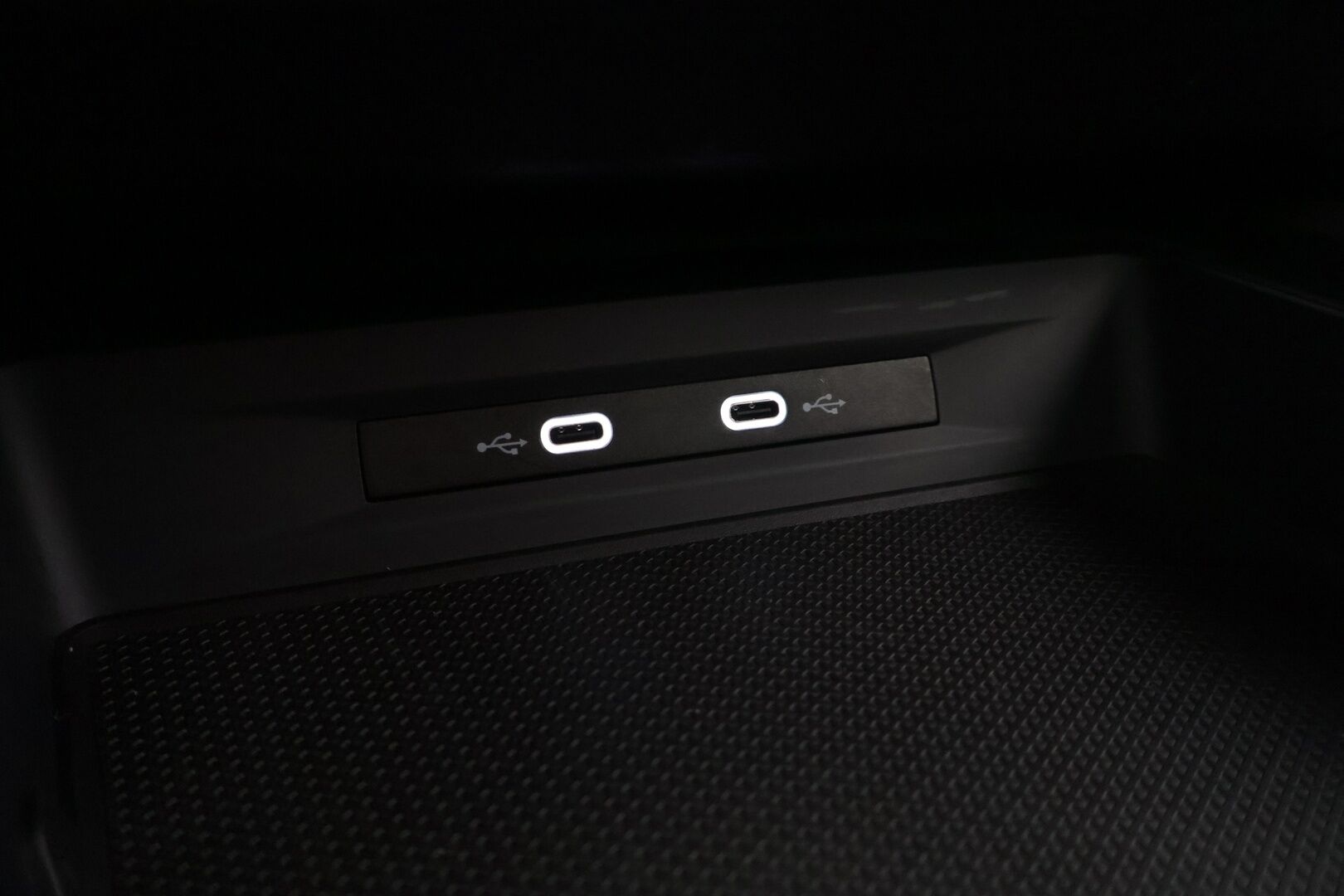 CUPRA LEON SPORTSTOURER 2021 1,4 PHEV 180 kW e-HYBRID DSG *Adapt. vakkari / Digimittaristo / Navi / LED / Keyless / Apple&Android * - *Kahdet renkaat / Merkki huollettu / Taloudellinen*
