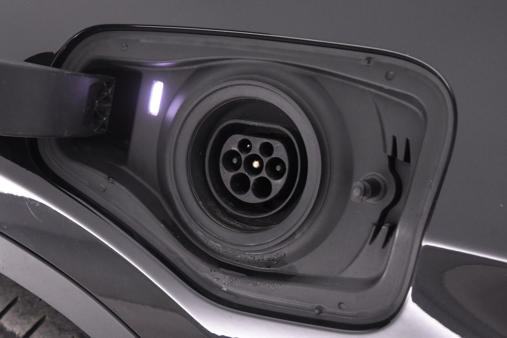 BMW X1 2021 F48 xDrive25e Sport *Adapt. Vakkari / Kaistavahti / HUD / LED-valot / Sporttipenkit / M-Ratti*