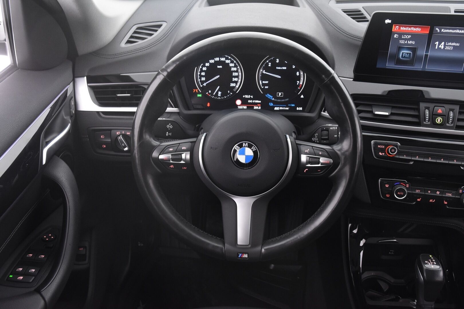 BMW X1 2021 F48 xDrive25e Sport *Adapt. Vakkari / Kaistavahti / HUD / LED-valot / Sporttipenkit / M-Ratti*