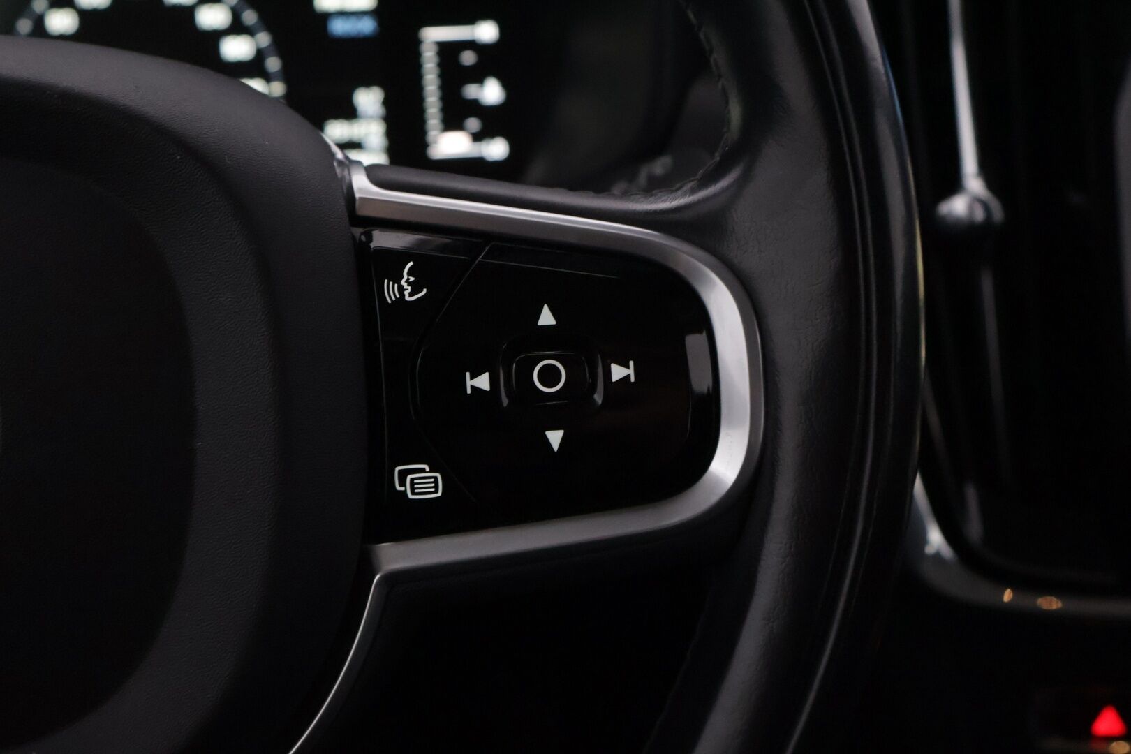 Volvo V90 2018 D3 AWD Business aut *Ei Ad-Blue / ACC / S-Koukku / Kamera / Tutkat / Pa-lämmitin / Ratinlämmitin / LED* - Hyvin huollettu neliveto V90 ilman Adblue järjestelmää!