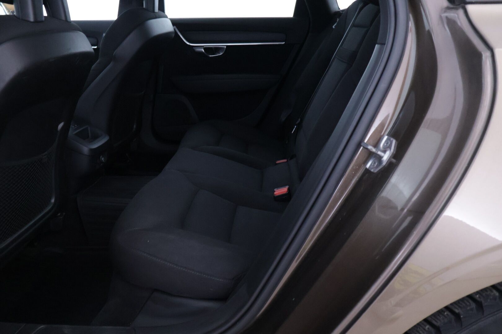 Volvo V90 2018 D3 AWD Business aut *Ei Ad-Blue / ACC / S-Koukku / Kamera / Tutkat / Pa-lämmitin / Ratinlämmitin / LED* - Hyvin huollettu neliveto V90 ilman Adblue järjestelmää!