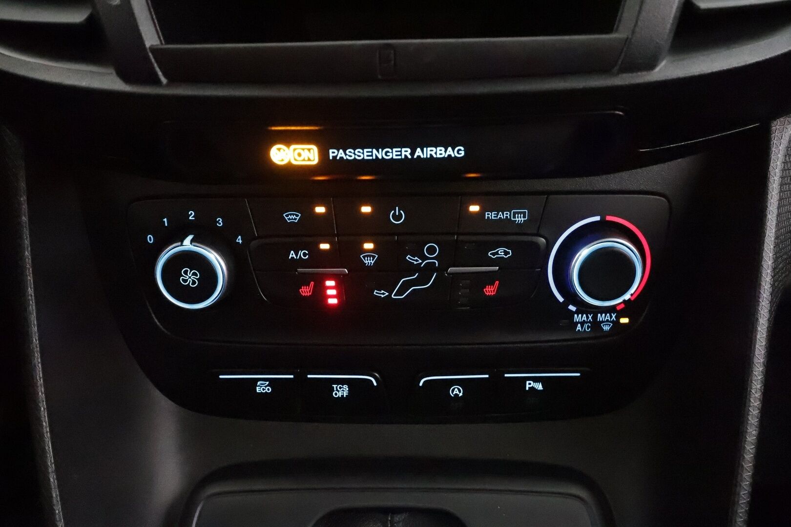 Ford Tourneo Connect 2020 1,5 TDCi 120 hv A8 Trend 5-ovinen * 1.Om Suomiauto / Webasto / Lämmitettävä tuulilasi / Bluetooth ** - Merkkihuollettu / Kahdet renkaat / ALV!