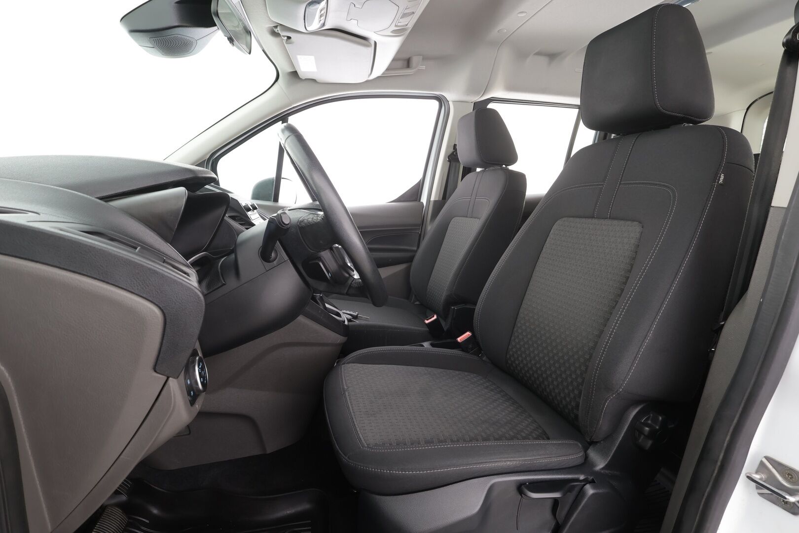 Ford Tourneo Connect 2020 1,5 TDCi 120 hv A8 Trend 5-ovinen * 1.Om Suomiauto / Webasto / Lämmitettävä tuulilasi / Bluetooth ** - Merkkihuollettu / Kahdet renkaat / ALV!