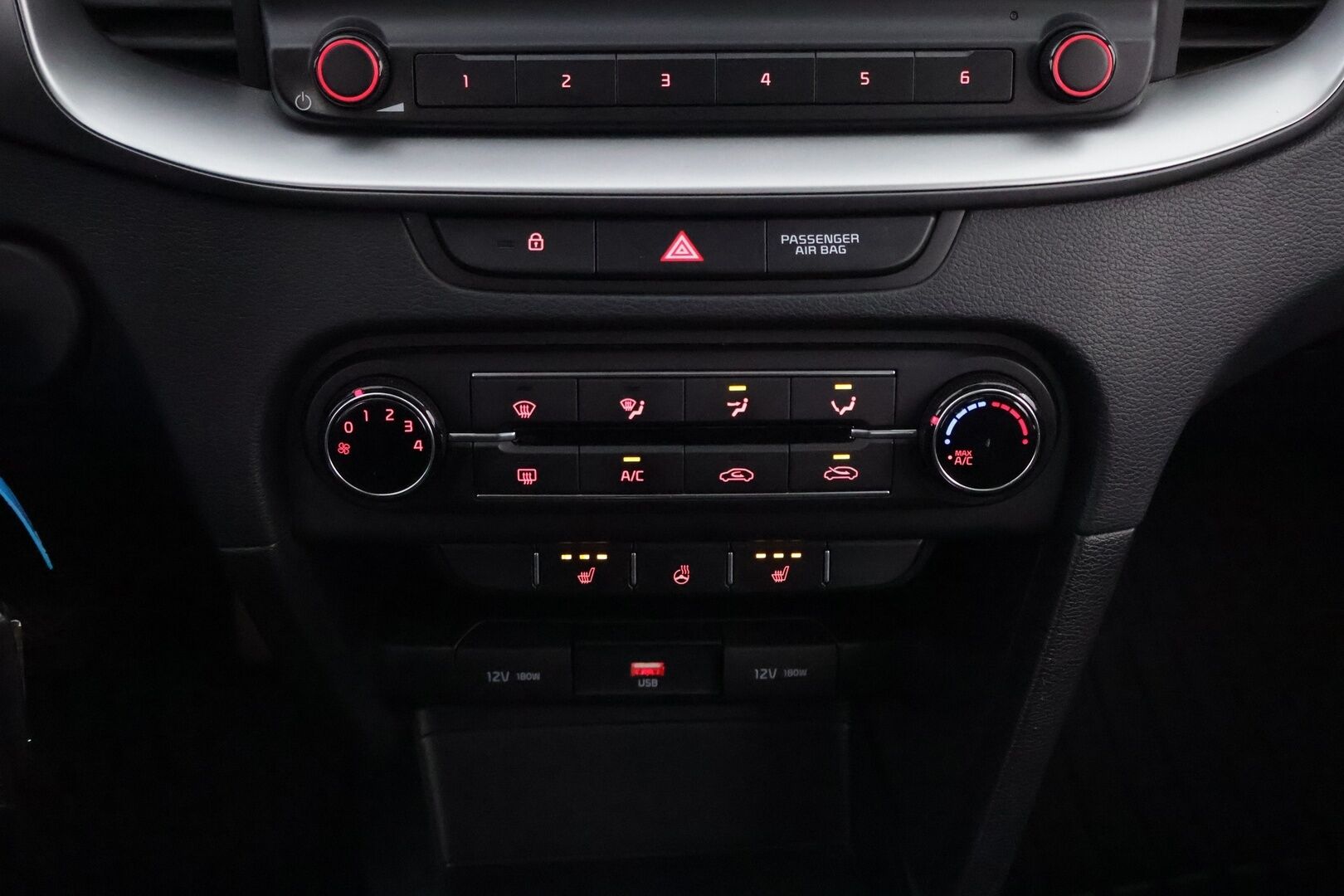 Kia Ceed 2019 1,0 T-GDI ISG 100hv Active SW - Suomiauto | Merkkihuollot | Vetokoukku | Ratinlämmitys | Lohko&Sisäpistoke | Peruutustutka | Juuri tullut Tampereelle!