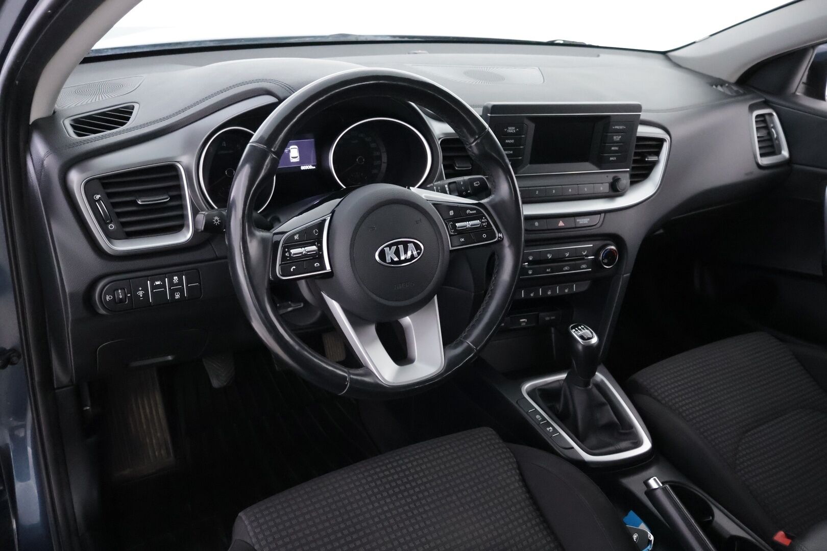 Kia Ceed 2019 1,0 T-GDI ISG 100hv Active SW - Suomiauto | Merkkihuollot | Vetokoukku | Ratinlämmitys | Lohko&Sisäpistoke | Peruutustutka | Juuri tullut Tampereelle!