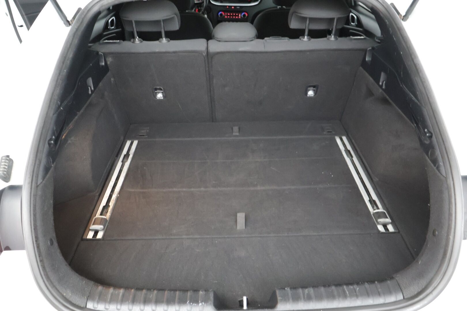 Kia ProCeed 2020 ProCeed 1,4 T-GDI ISG 140hv GT-Line *Vakkari / Lohko / Kaistavahti / P-Kamera / Puolinahat / Ratinlämmitin* - Juuri huollettu / Suomi-auto / 2 renkaat / Penkinlämmittimet edessä ja takana*