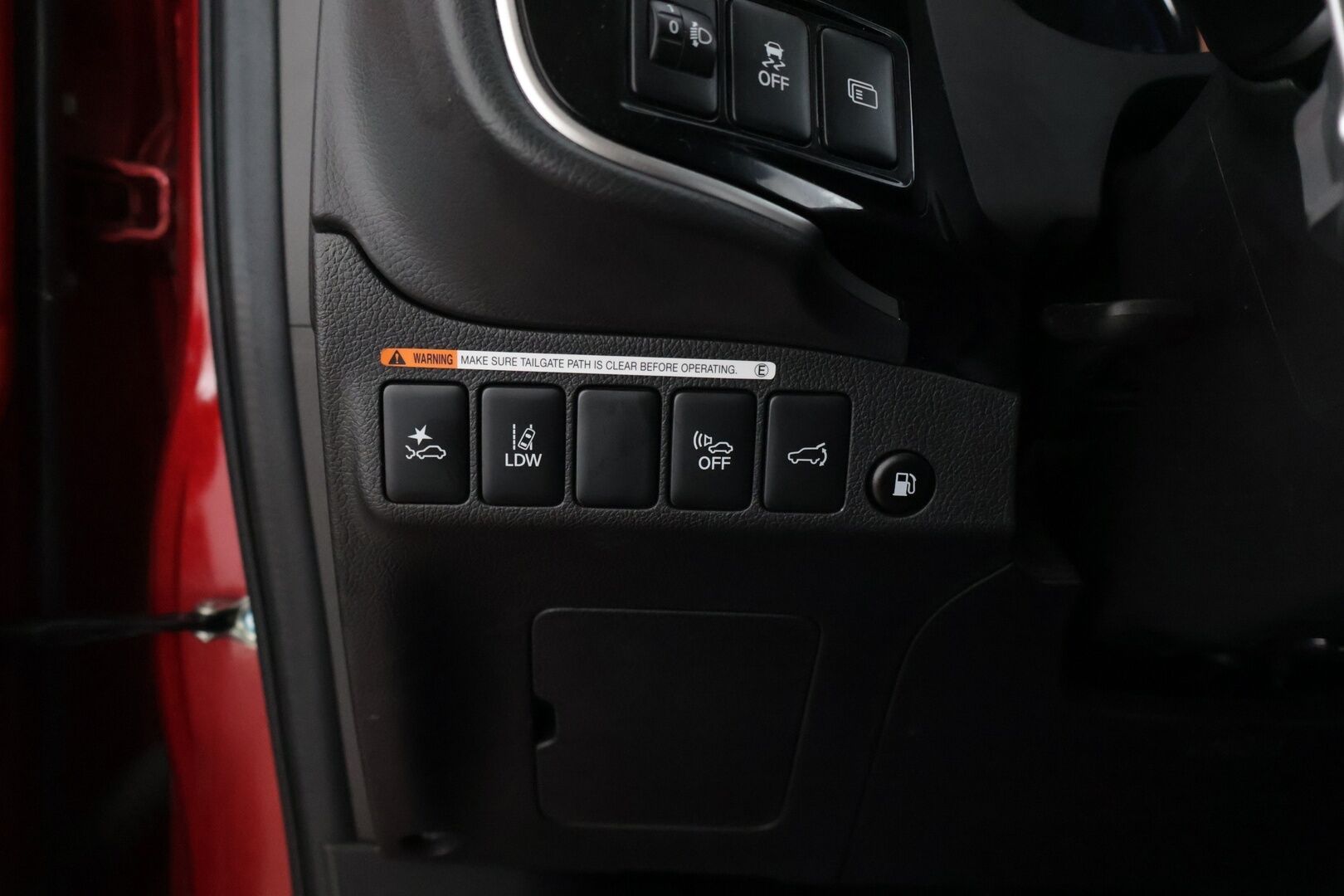 Mitsubishi Outlander 2020 Mitsubishi Outlander PEHV intense Farmari (AC) 4ov 2360cm3 * Ada. Vakkari / KeyLessGo / P-kamera / AWD / Lohko * - * Upeassa kunnossa oleva Suomi-Outlander! *