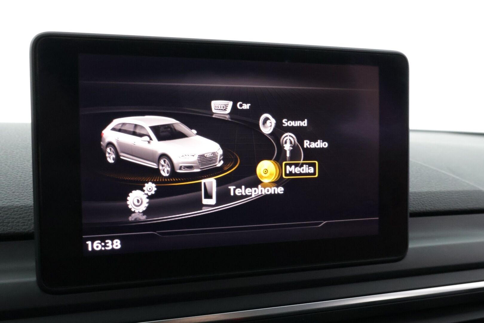 Audi A4 2016 Avant Business 2,0 TDI 110 kW ** Taitettava koukku / Juuri huollettu!! / Todella siisti