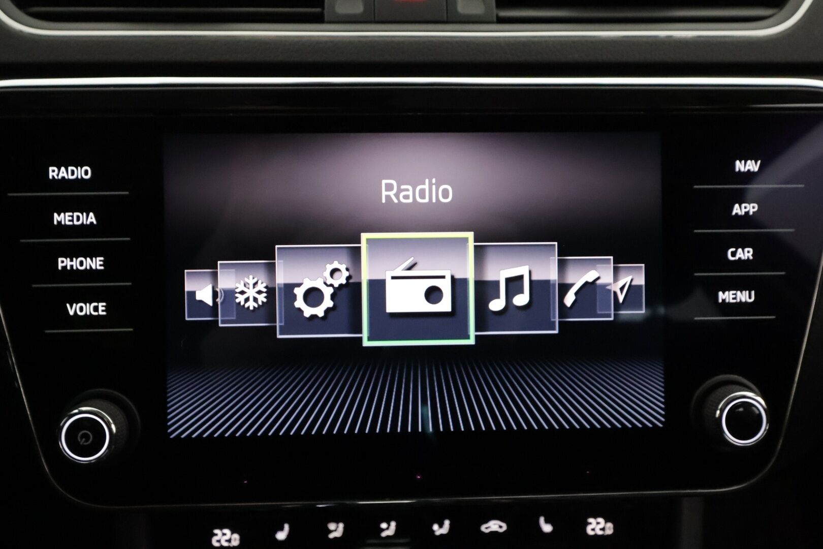 Skoda Superb 2020 Combi 2,0 TDI 190 4x4 Style DSG Autom. - | Webasto | ACC | Matrix-LED | P.Kamera | Muistipenkki | Canton | Kaistavahi | Navi | Keyless | Suomi-auto | Kahdet renkaat | 