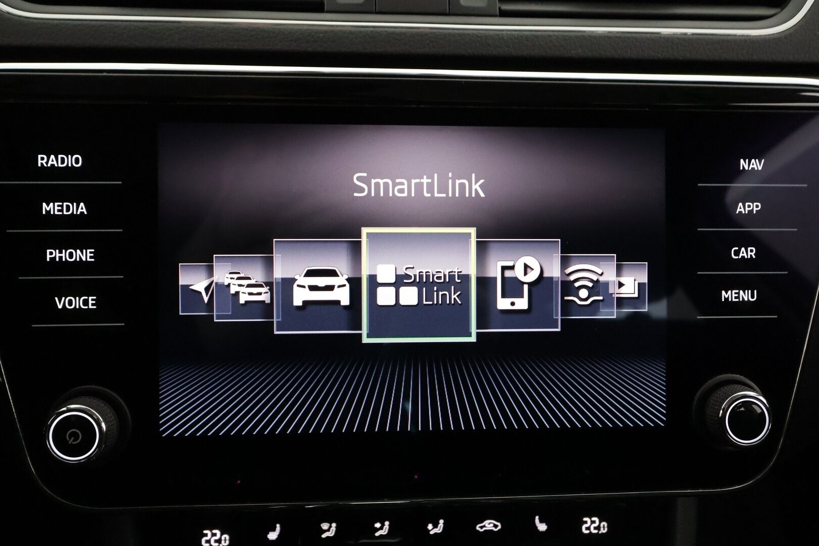 Skoda Superb 2020 Combi 2,0 TDI 190 4x4 Style DSG Autom. - | Webasto | ACC | Matrix-LED | P.Kamera | Muistipenkki | Canton | Kaistavahi | Navi | Keyless | Suomi-auto | Kahdet renkaat | 