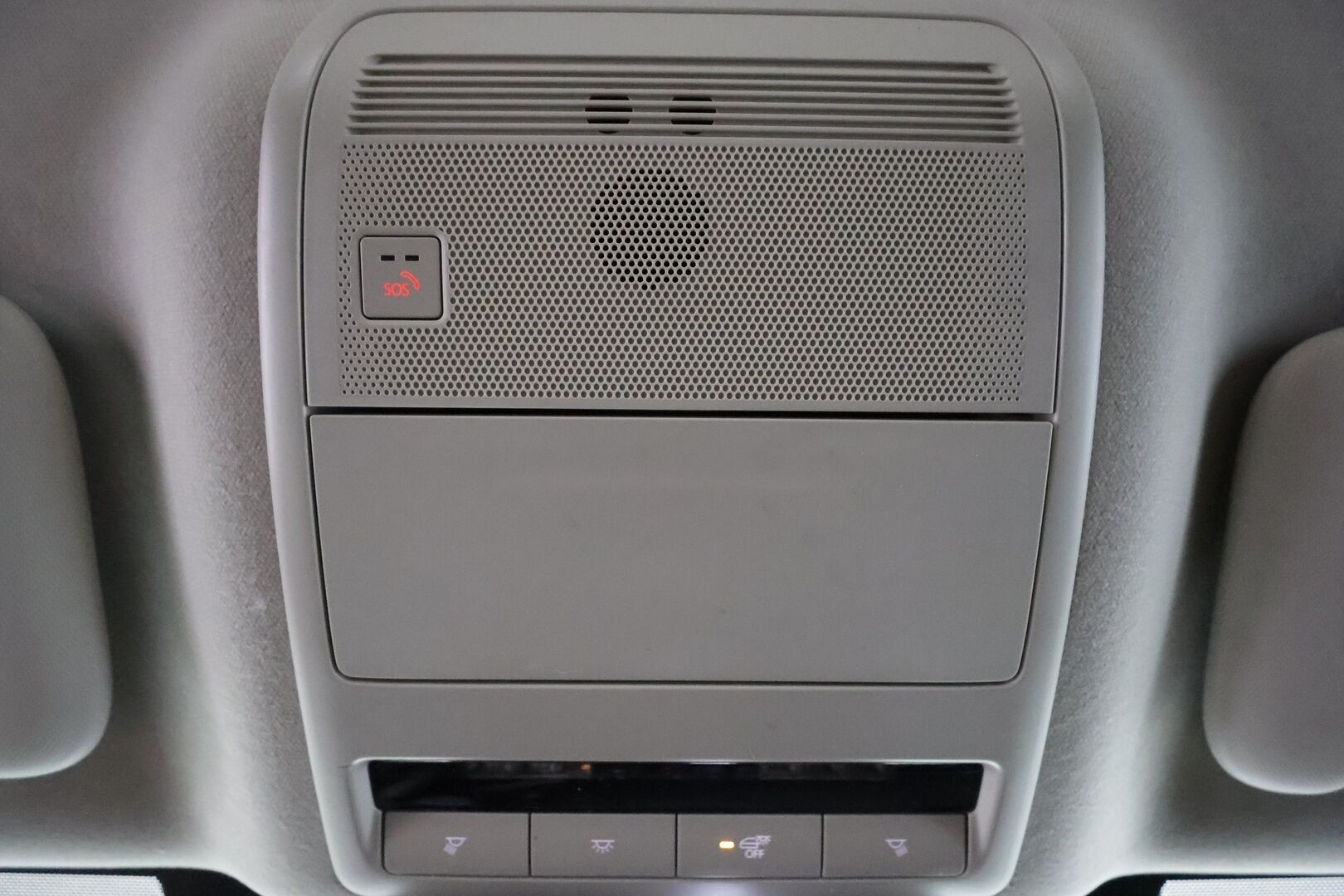 Mazda 3 2019 Sedan 2,0 (180 hv) SKYACTIV-X Vision Plus MT KM2 * ACC / P.kamera / HUD / LED / Lohko+Sisä / Koukku / KeylessGo * - Suomi-auto / Kahdet renkaat aluvanteilla - HULLUT AVAJAISHULINAT KORKOTARJOUS 3,29 %