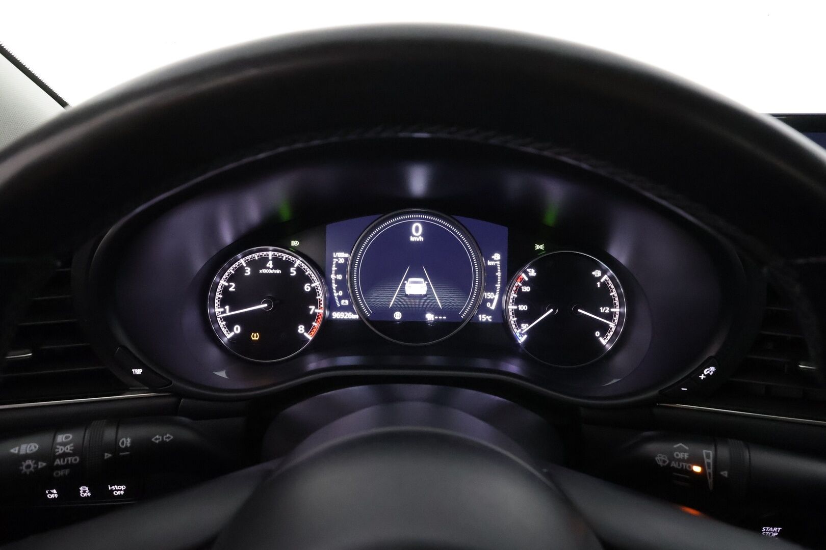 Mazda 3 2019 Sedan 2,0 (180 hv) SKYACTIV-X Vision Plus MT KM2 * ACC / P.kamera / HUD / LED / Lohko+Sisä / Koukku / KeylessGo * - Suomi-auto / Kahdet renkaat aluvanteilla - HULLUT AVAJAISHULINAT KORKOTARJOUS 3,29 %