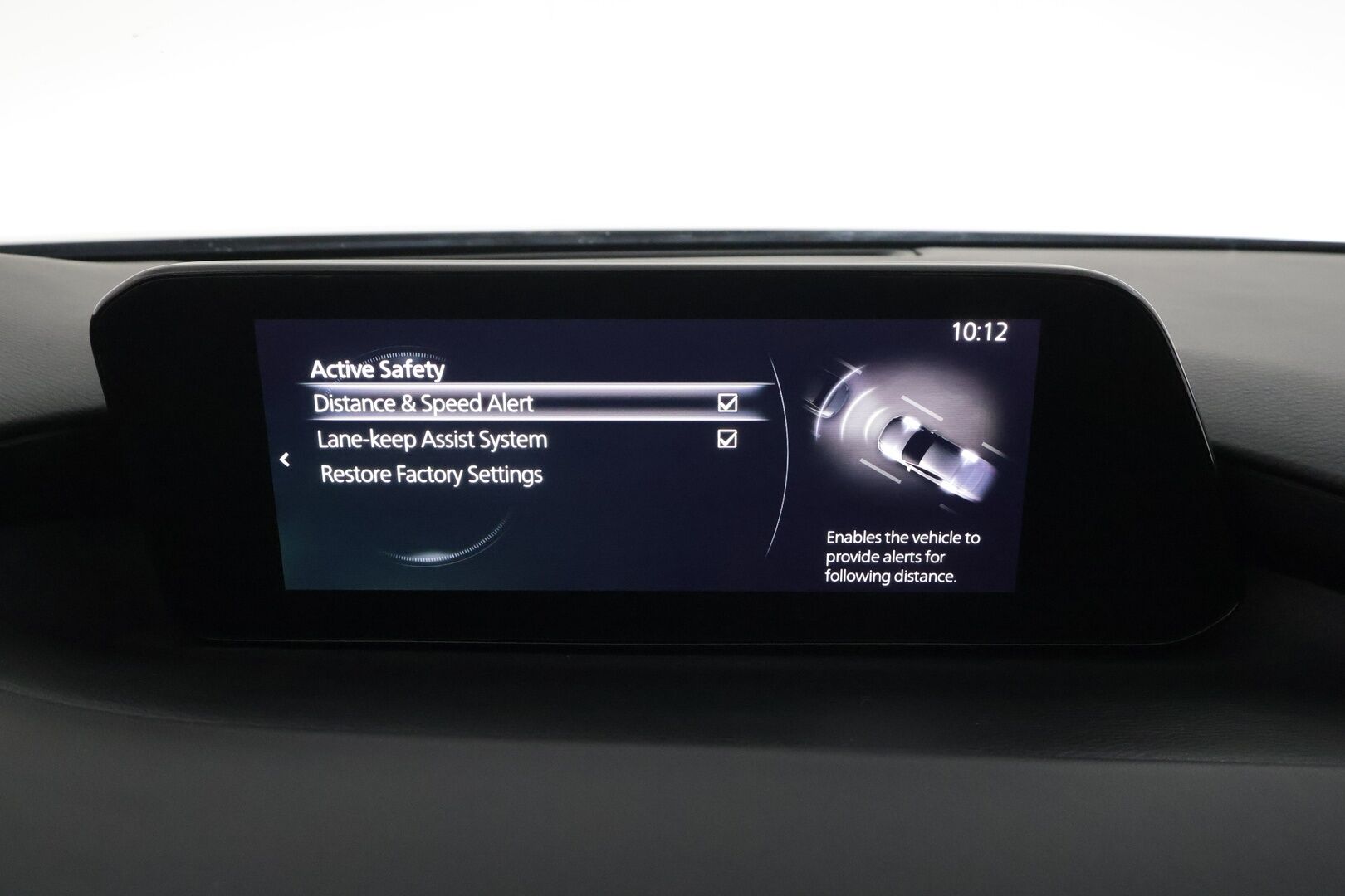 Mazda 3 2019 Sedan 2,0 (180 hv) SKYACTIV-X Vision Plus MT KM2 * ACC / P.kamera / HUD / LED / Lohko+Sisä / Koukku / KeylessGo * - Suomi-auto / Kahdet renkaat aluvanteilla - HULLUT AVAJAISHULINAT KORKOTARJOUS 3,29 %