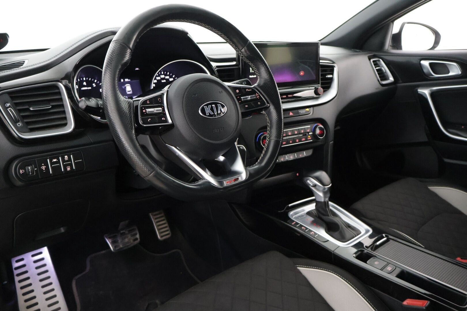 Kia ProCeed 2020 1,4 T-GDI ISG 140hv GT-Line *Kamera / Lämmitettävä ratti / Lohko / Juuri huollettu* - Juuri Katsastettu / Kahdet renkaat ja vanteet - HULLUT AVAJAISHULINAT KORKOTARJOUS 3,29 %