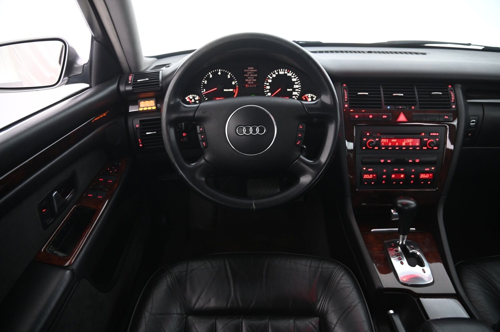 Audi A8 2002 A8 Sedan (AA) 4ov 2771cm3 A - *Myydään Huutokaupat.com kautta* - KORKO VAIN 3,99 %