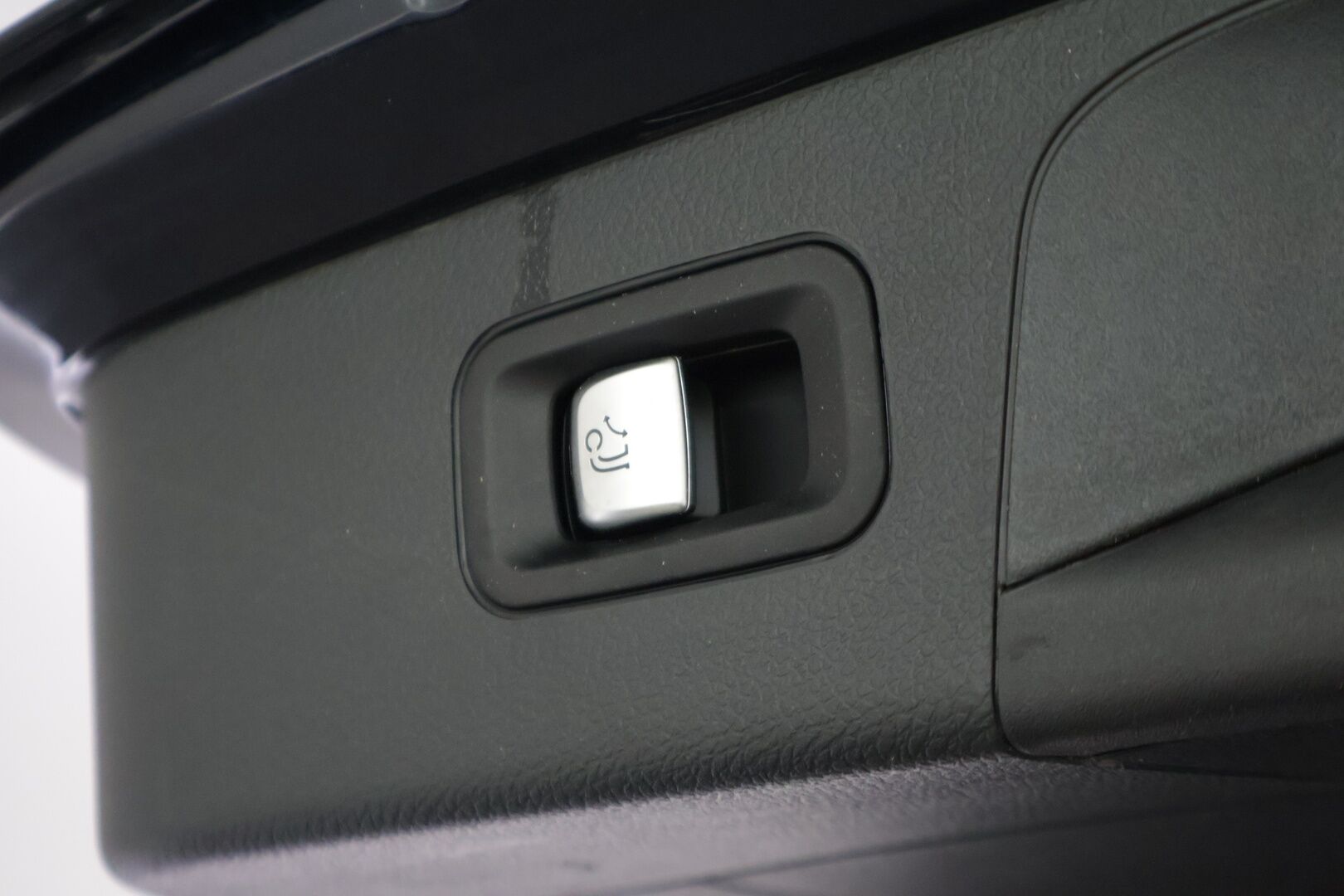 Mercedes-Benz GLC 2016 AMG 4Matic *Koukku / 360° / Distronic+ / Lane assist / Adapt LED / Navigointi * - HULLU BLACKWEEK KORKOTARJOUS 2,49%