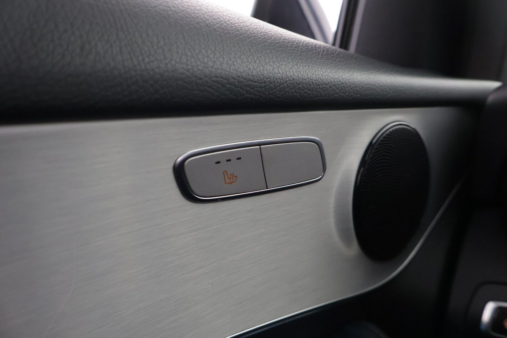 Mercedes-Benz GLC 2016 AMG 4Matic *Koukku / 360° / Distronic+ / Lane assist / Adapt LED / Navigointi * - HULLU BLACKWEEK KORKOTARJOUS 2,49%