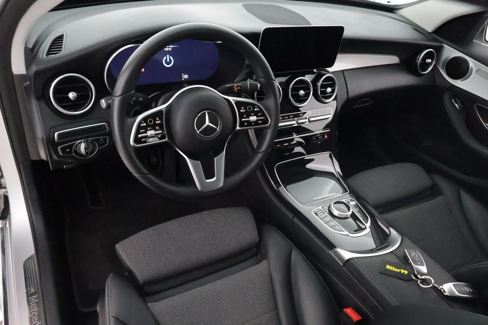 Mercedes-Benz C 2020 300 de T A Business Avantgarde Edition EQ Power ** TULOSSA PIAN** - 3,99 % KORKOTARJOUS TÄHÄN AUTOON - 1.Om Suomi-auto / P. Kamera / LED-High Performance / Sporttipenkit / Navi / Digimittaristo / Aut. Ilmastointi / 2x Renkaat