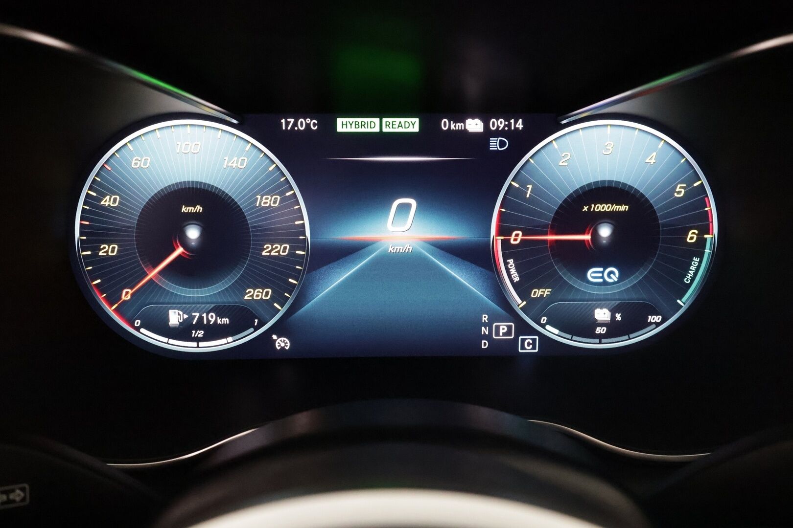 Mercedes-Benz C 2020 300 de T A Business Avantgarde Edition EQ Power ** TULOSSA PIAN** - 3,99 % KORKOTARJOUS TÄHÄN AUTOON - 1.Om Suomi-auto / P. Kamera / LED-High Performance / Sporttipenkit / Navi / Digimittaristo / Aut. Ilmastointi / 2x Renkaat