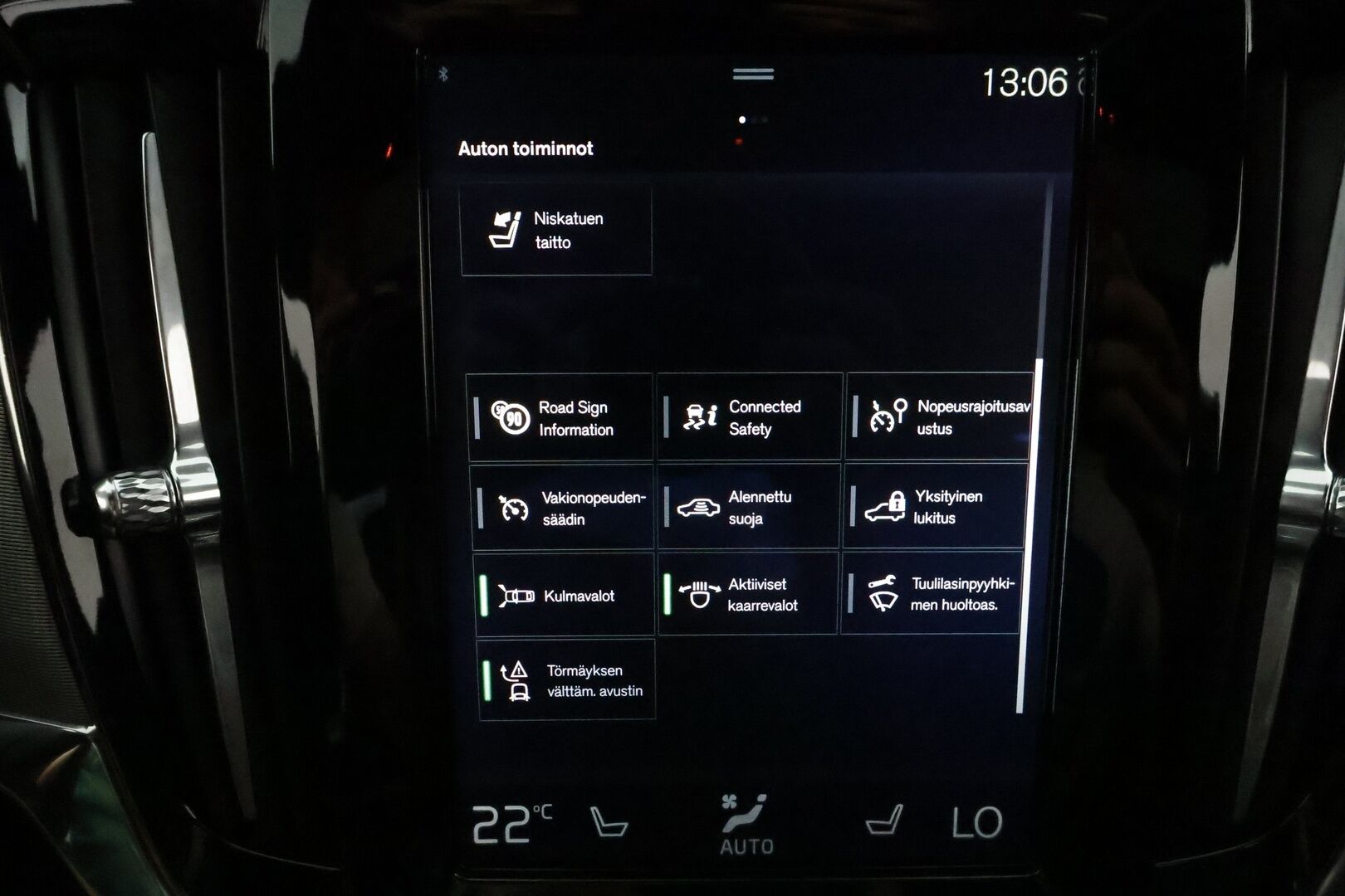 Volvo S90 2018 D4 AWD R-Design aut **Lasikattoluukku / Adapt.Vakkari / Full-LED / P.Kamera / Sporttipenkki Muistilla / Webasto / Navi** - Kahdet Renkaat