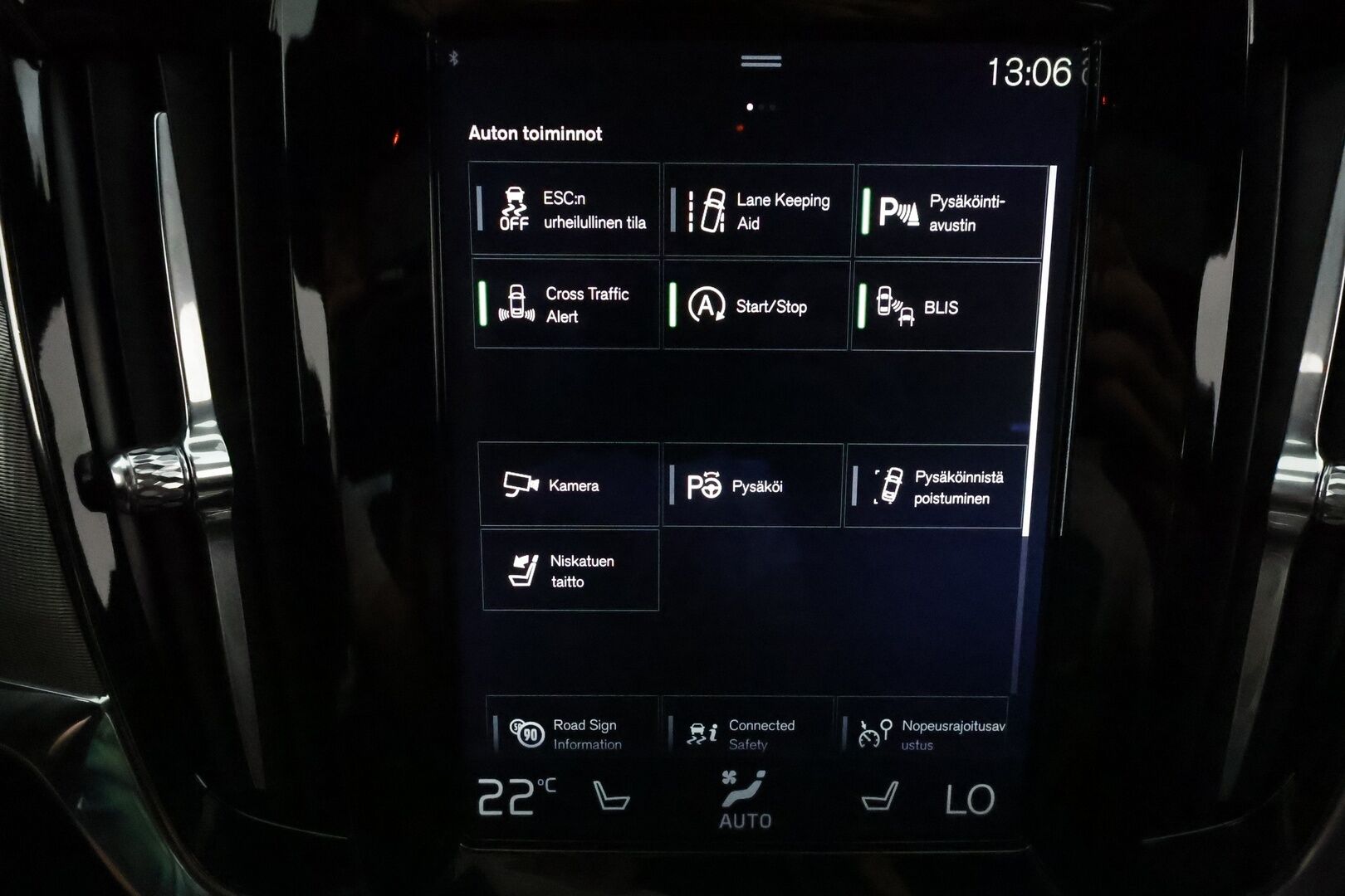 Volvo S90 2018 D4 AWD R-Design aut **Lasikattoluukku / Adapt.Vakkari / Full-LED / P.Kamera / Sporttipenkki Muistilla / Webasto / Navi** - Kahdet Renkaat