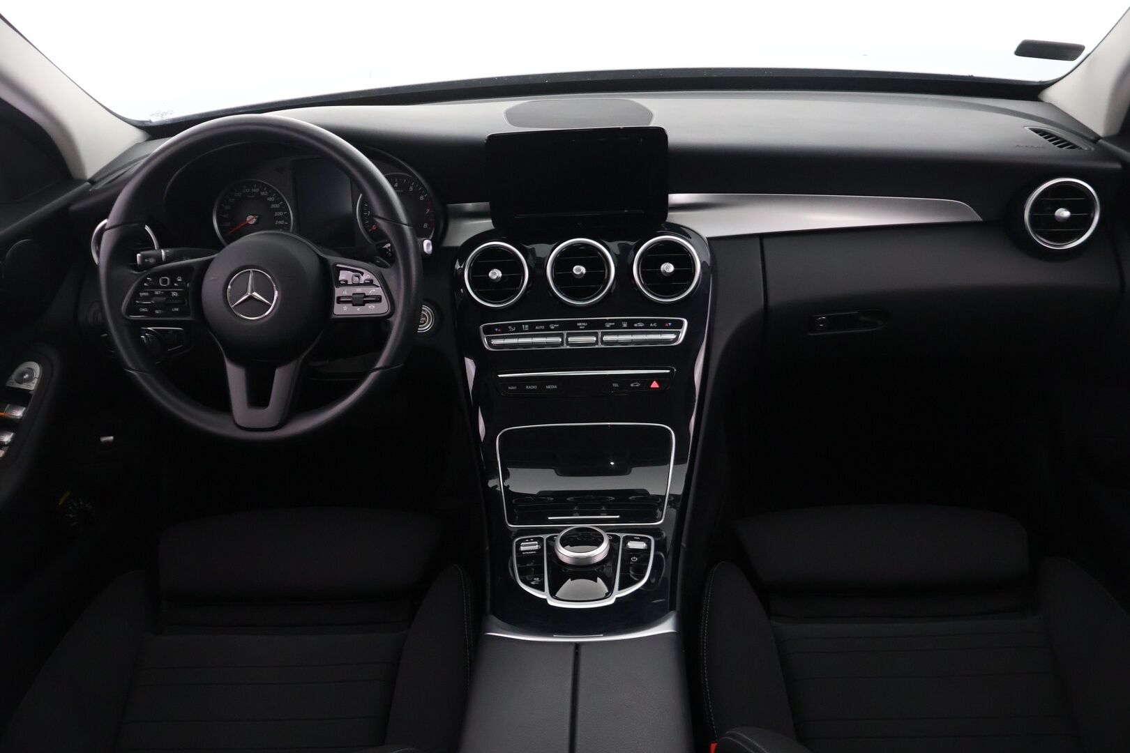 Mercedes-Benz C 2020 300 e 4MATIC A Business Edition EQ Power - Suomi-auto | Multibeam LED | Lisälämmitin | P.kamera | Carplay | 2x renkaat