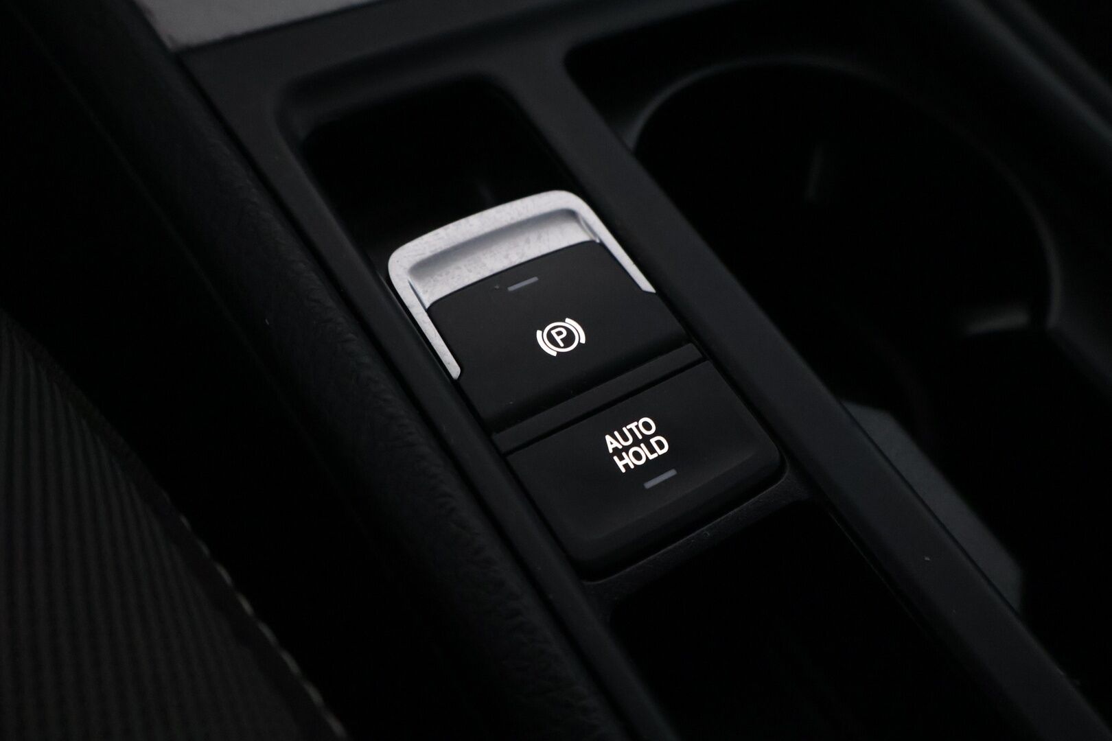 Volkswagen Golf 2016 Variant Alltrack 1,8 TSI 132 kW 4MOTION DSG - Webasto | ACC | Koukku | Tutkat | Xenon | 2x Uudet renkaat | Huoltokirja | Upea metalliväri | Tarkasti huollettu |
