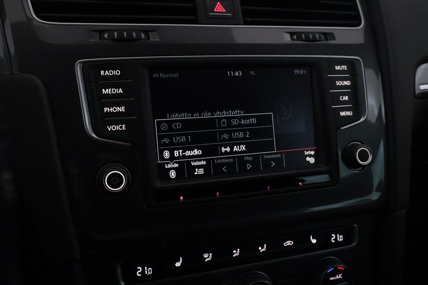 Volkswagen Golf 2016 Variant Alltrack 1,8 TSI 132 kW 4MOTION DSG - Webasto | ACC | Koukku | Tutkat | Xenon | 2x Uudet renkaat | Huoltokirja | Upea metalliväri | Tarkasti huollettu |