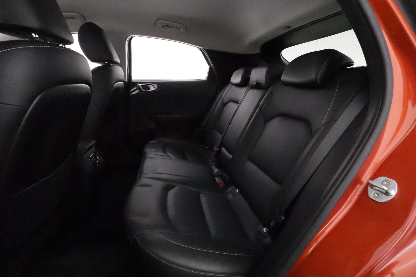 Kia XCeed 2020 1,4 T-GDI ISG 140hv Business Premium DCT AT *ACC / P.kamera / LED / Navi / Muistipenkki / Ilmastoidut nahat / JBL* - Suomi-auto / Kahdet renkaat aluvanteilla / Merkkihuollettu / Juuri katsastettu ja huollettu! - Osta nyt, maksa vasta ensi vuonna