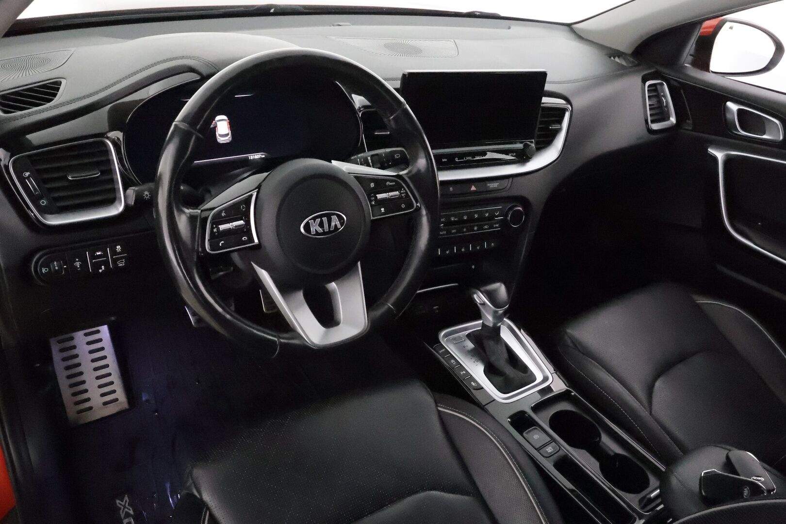 Kia XCeed 2020 1,4 T-GDI ISG 140hv Business Premium DCT AT *ACC / P.kamera / LED / Navi / Muistipenkki / Ilmastoidut nahat / JBL* - Suomi-auto / Kahdet renkaat aluvanteilla / Merkkihuollettu / Juuri katsastettu ja huollettu!